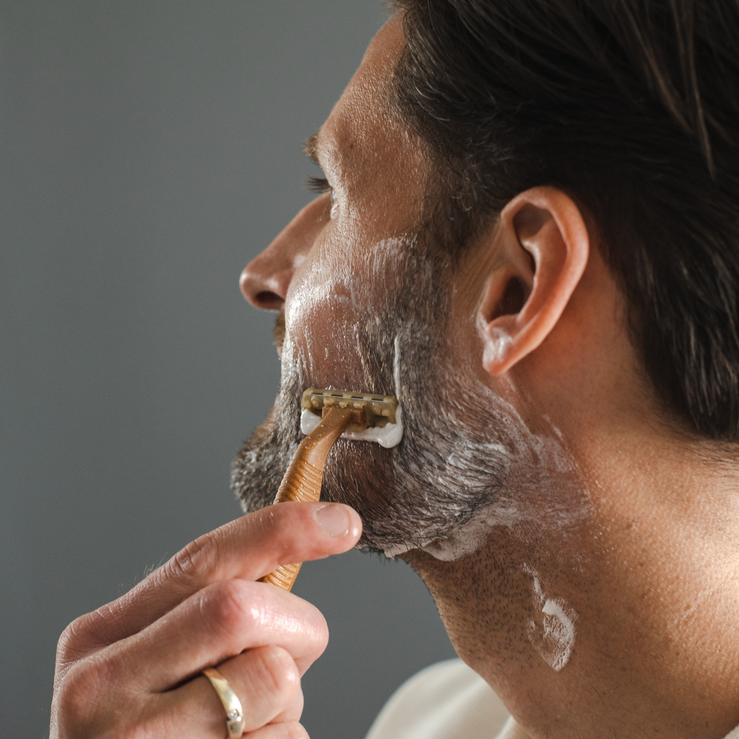 Bamboovement - Wholesale Shaving Set/Kit - Men's - Eco-Friendly Shaving Kit for Hotels - Amenities2