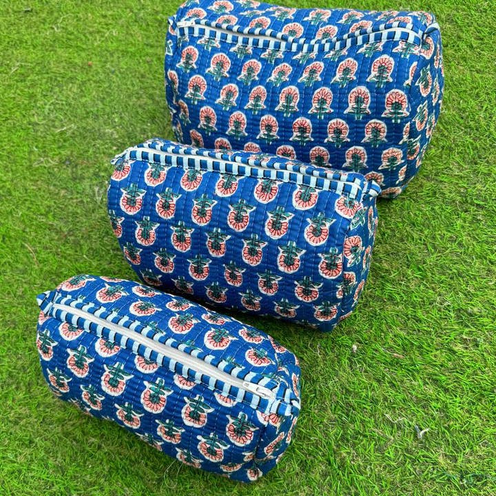 bhavnas boutique - Wholesale Makeup/Cosmetic Bag - Blue Cotton Cosmetic Bag Floral Print Quilted Bag Travel Bag2