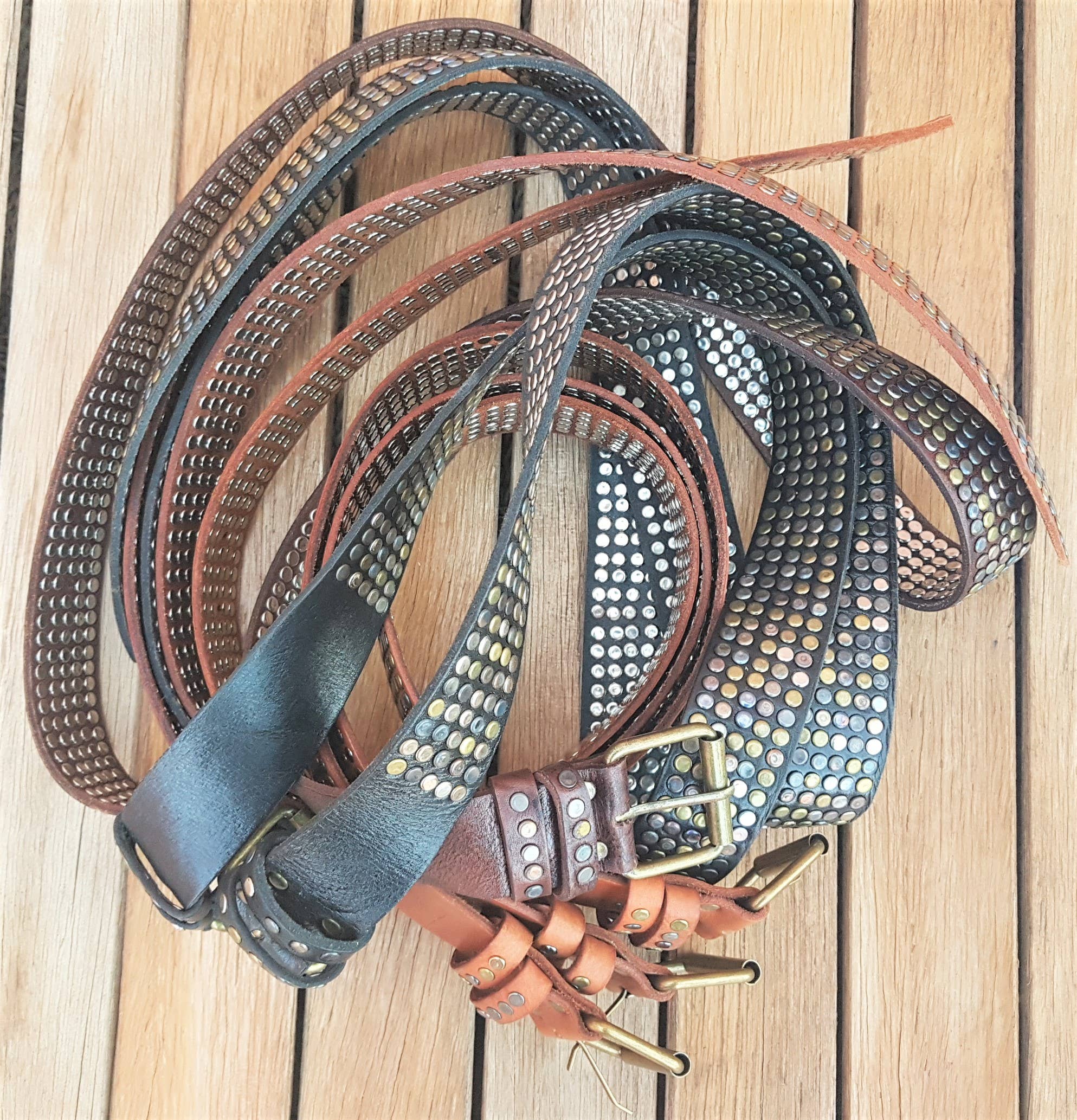 FBandCo – Engroshandel Bælte - Unisex – Bælte, (4 cm) Håndlavet med Nitter i Læder, Messingspænde.6