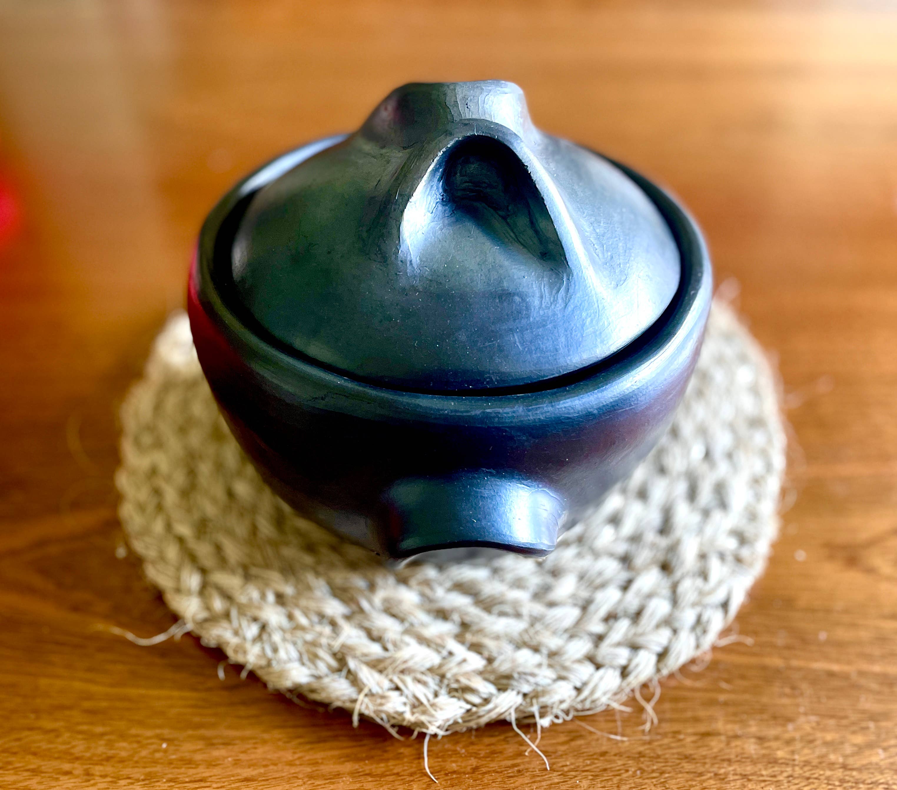 Authentic Origin Colombia - Vendita all'ingrosso Pentole - Pentola in terracotta La Chamba per cucinare con coperchio pentola a cottura lenta 1 Lt1