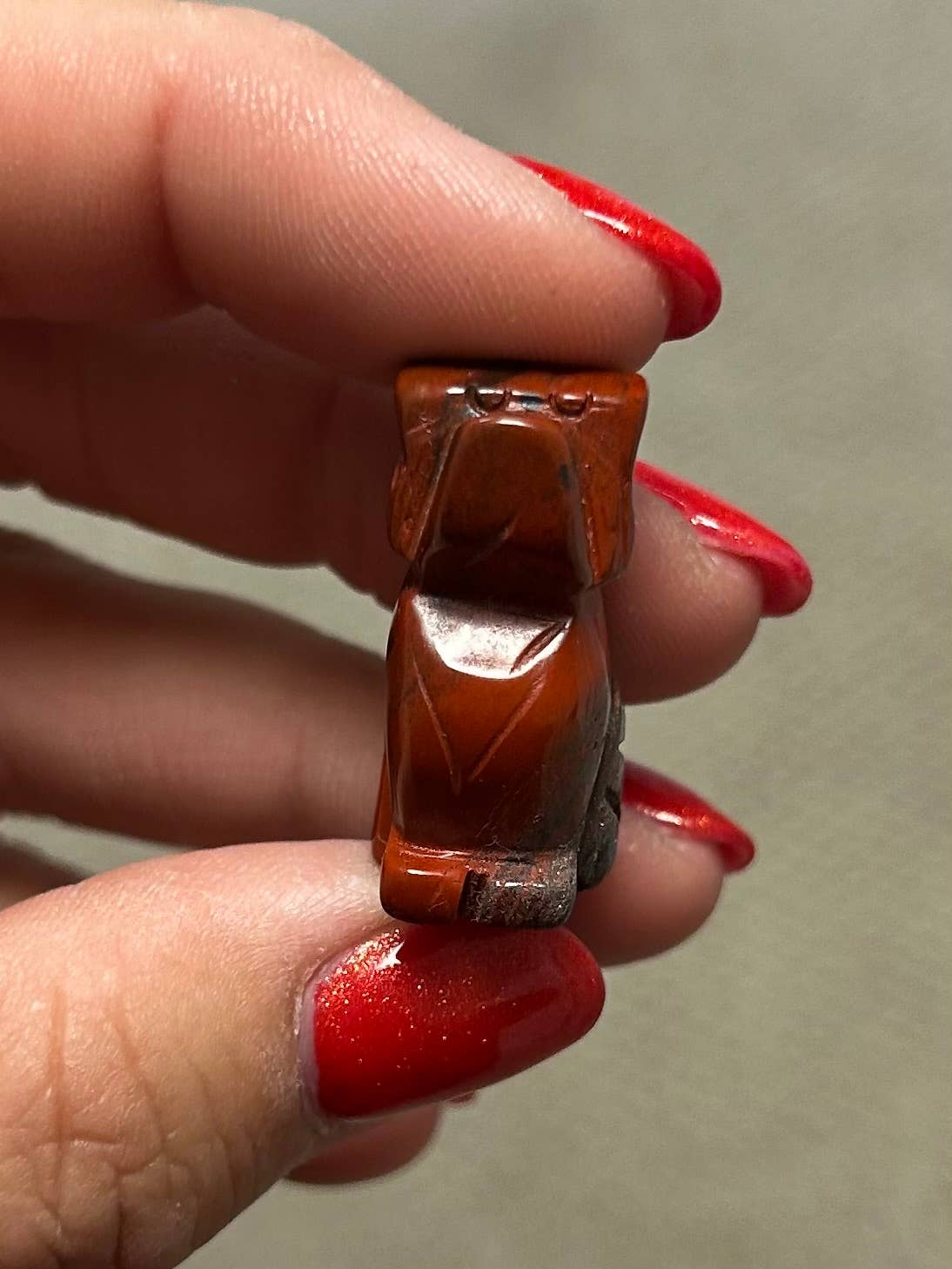 Atomic Alchemy – Großhandel Spiritueller Stein/Kristall – Mini-Schmuckstein zum Schnitzen von Hunden3