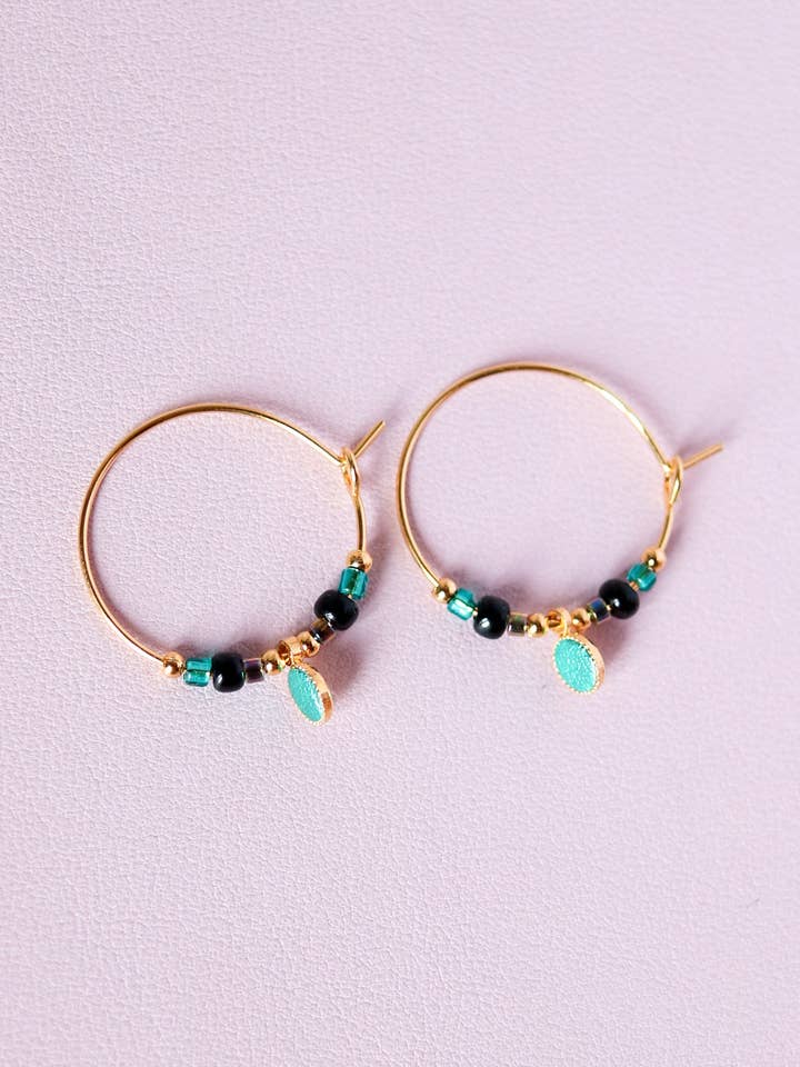 Orecchini a cerchio Bibi M per la vendita all'ingrosso da parte di Fosseth