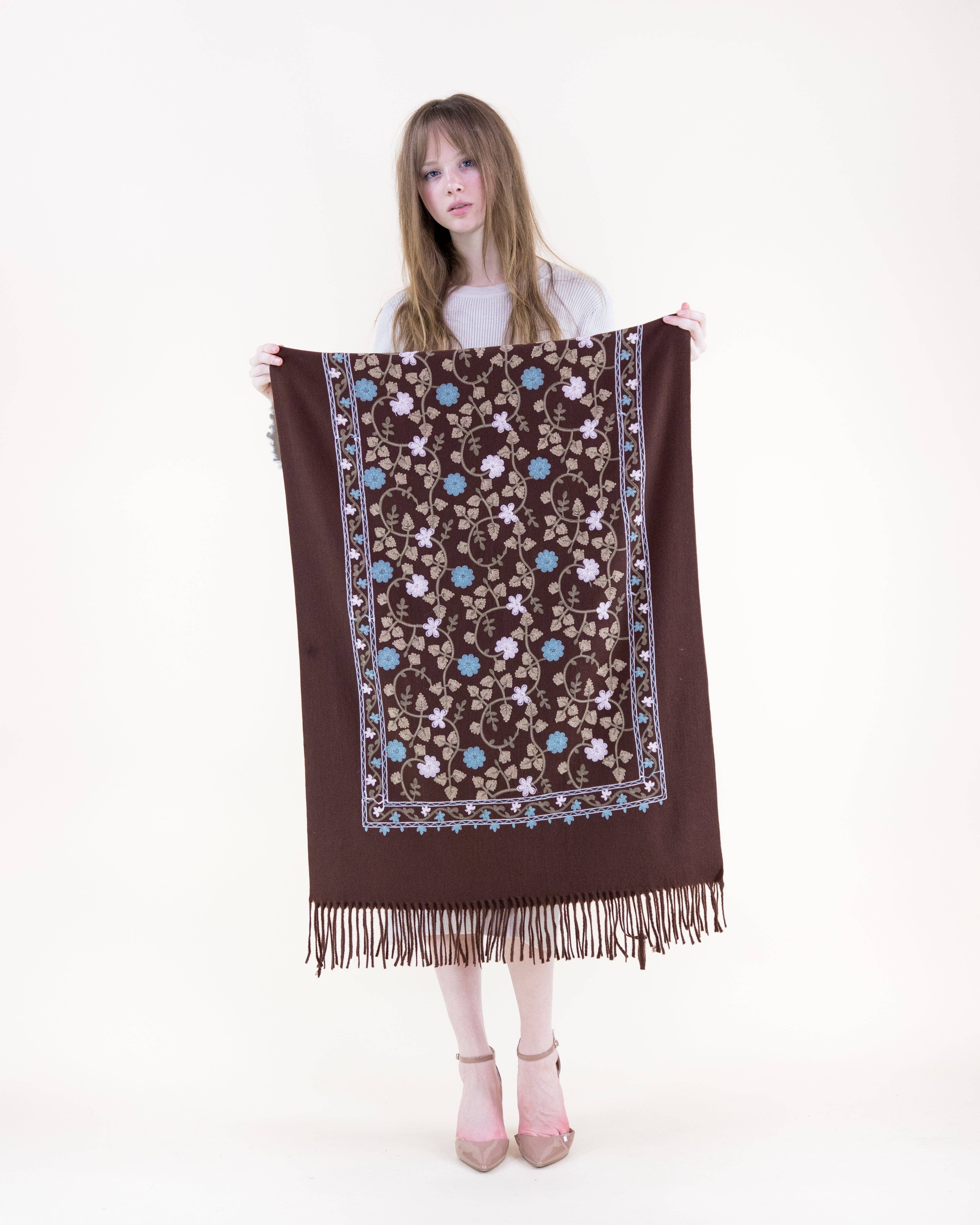 Original USA - Wholesale Scarf - Women's - Embroidered Floral Vines Scarf1