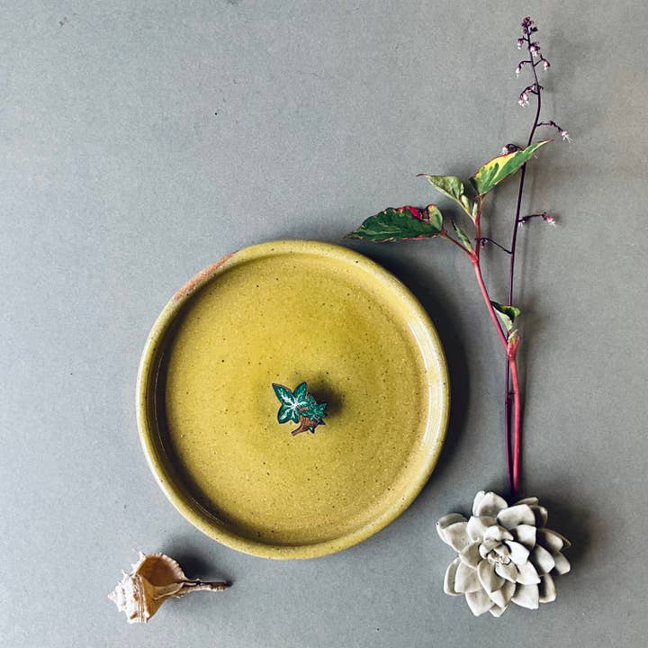 Lily Faith - Wholesale Brooch - Ivy Leaf Mini Pin Brooch 2