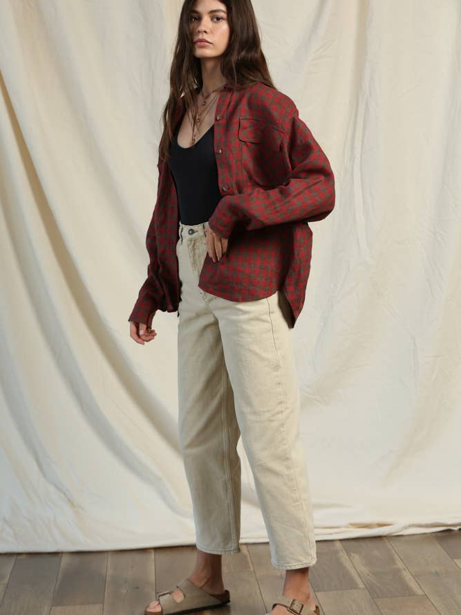 Rouge L4835 | Chemise en lin tissé à manches longues avec boutons en vente sur Faire2