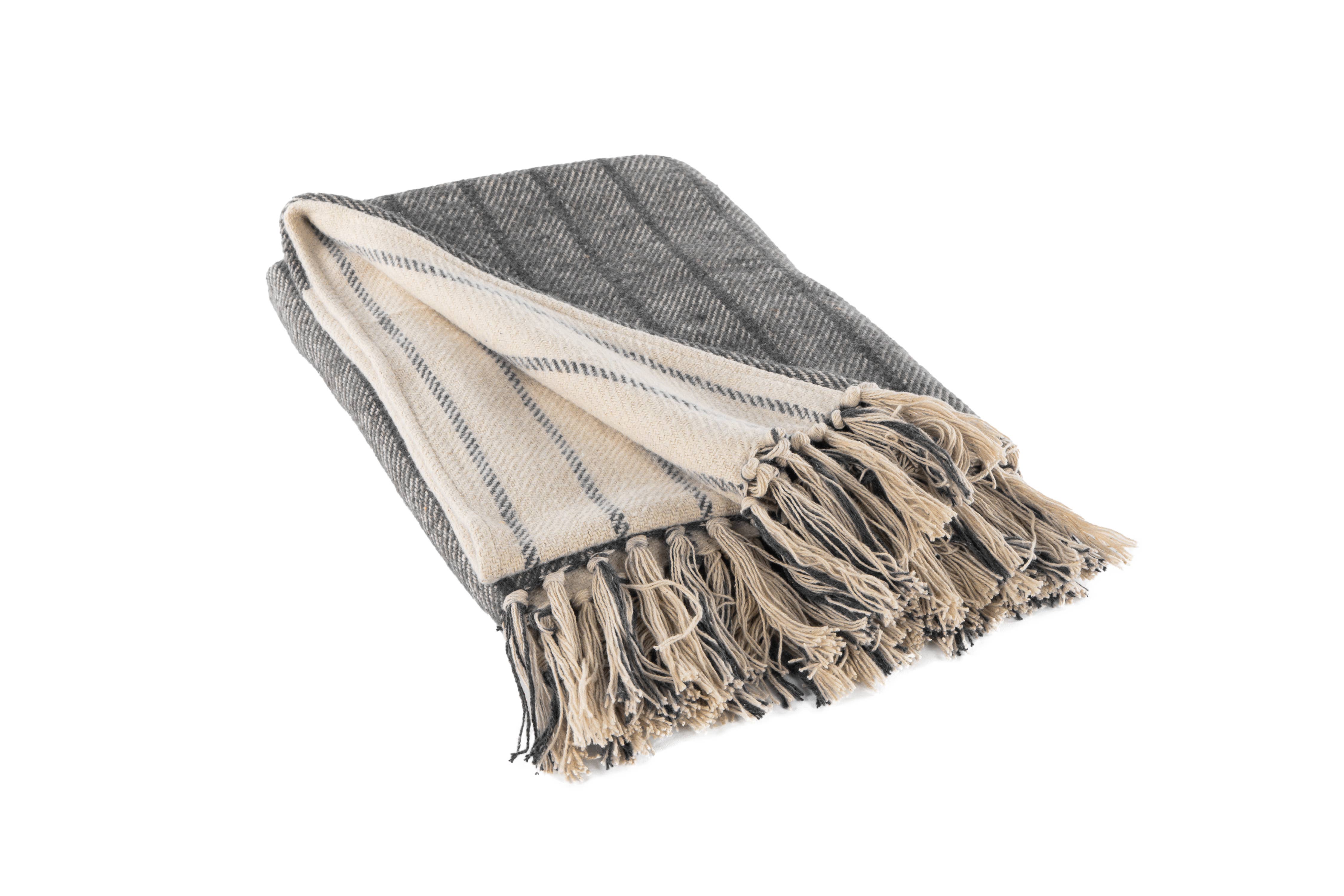 Tiseco - Wholesale Throw Blanket - Throw ALMA - 130x160 cm8