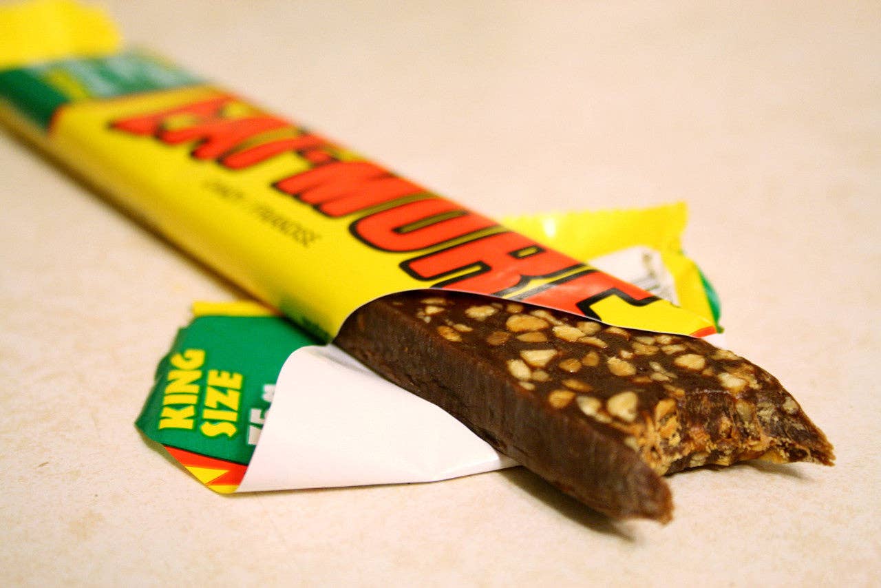 Echo Sales America - Wholesale Chocolate Bar - Hershey's Eat More Candy Bar KING SIZE, 75g - 24pk1