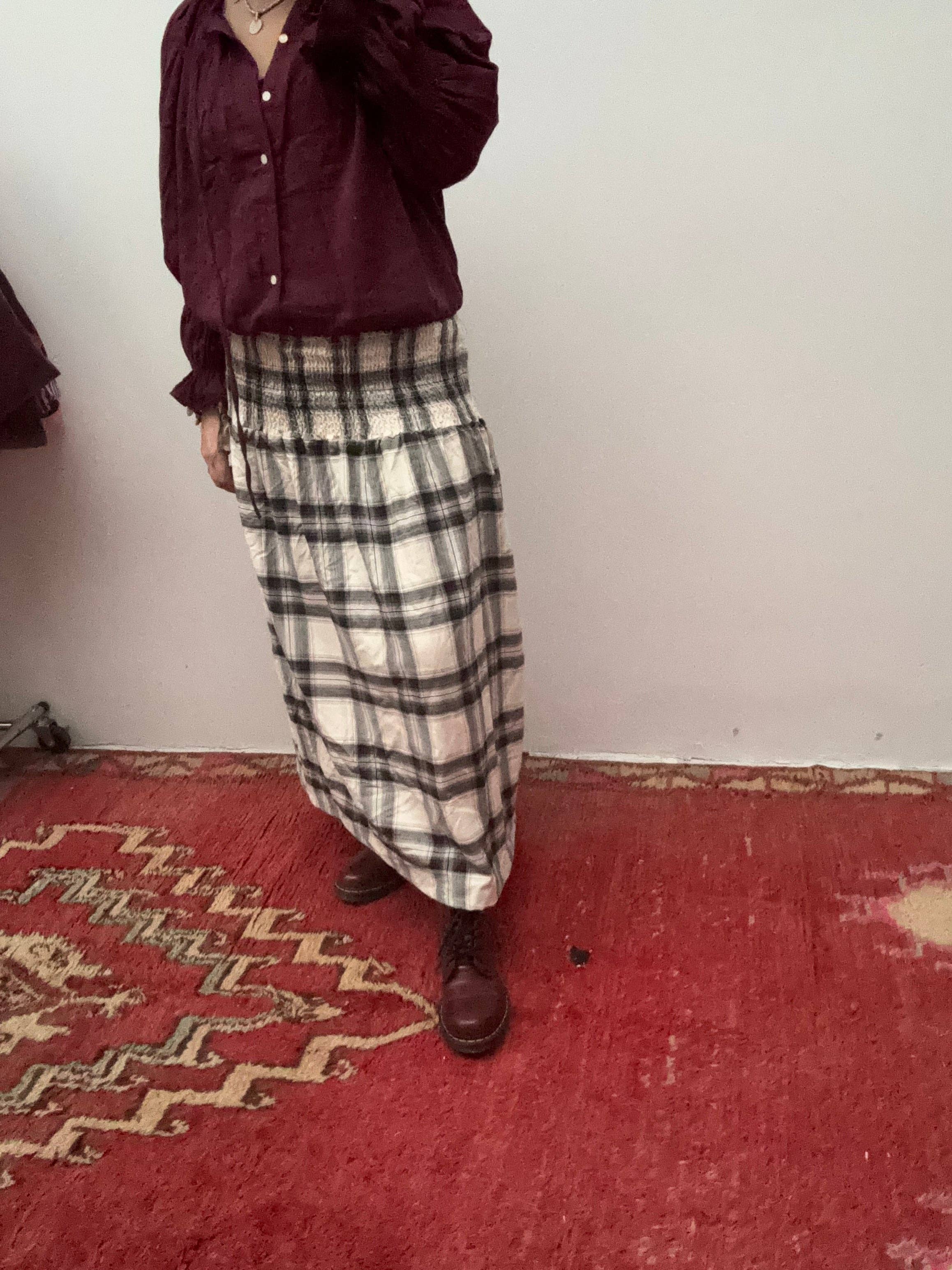 ToutVintage - Wholesale Skirt - Women's - Set of 2 Blockprint maxi skirt black4