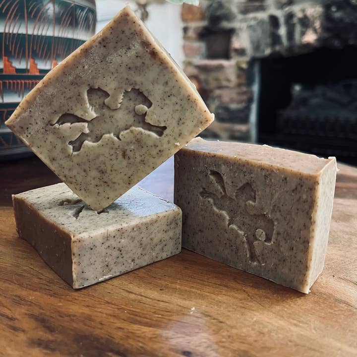buckin’ good products - Wholesale Bar Soap - Soap Tobacco Vanilla (western decor, western boutique)