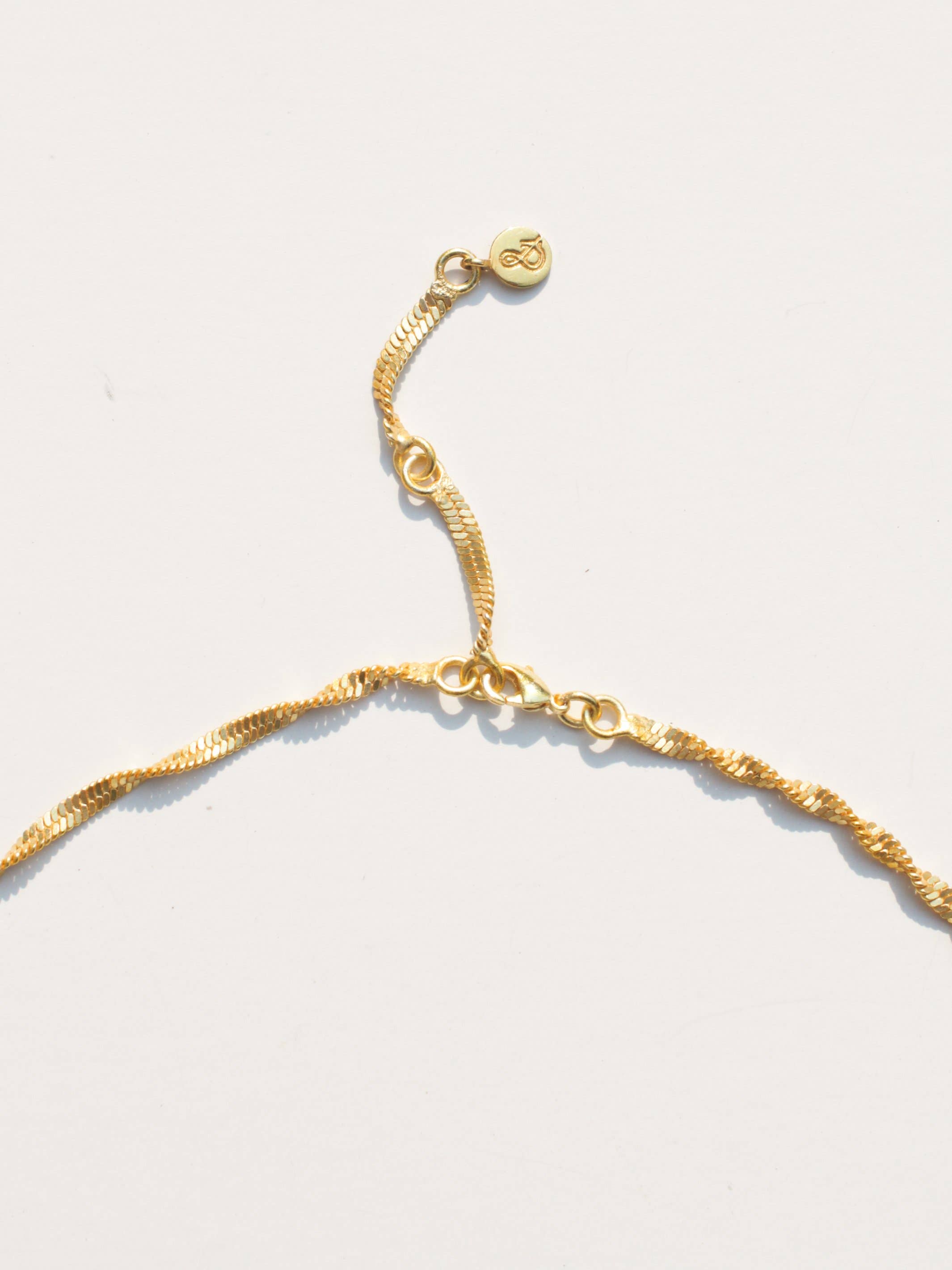 Rover & Kin - Wholesale Link & Chain Necklace - Twisted Herringbone Chain9