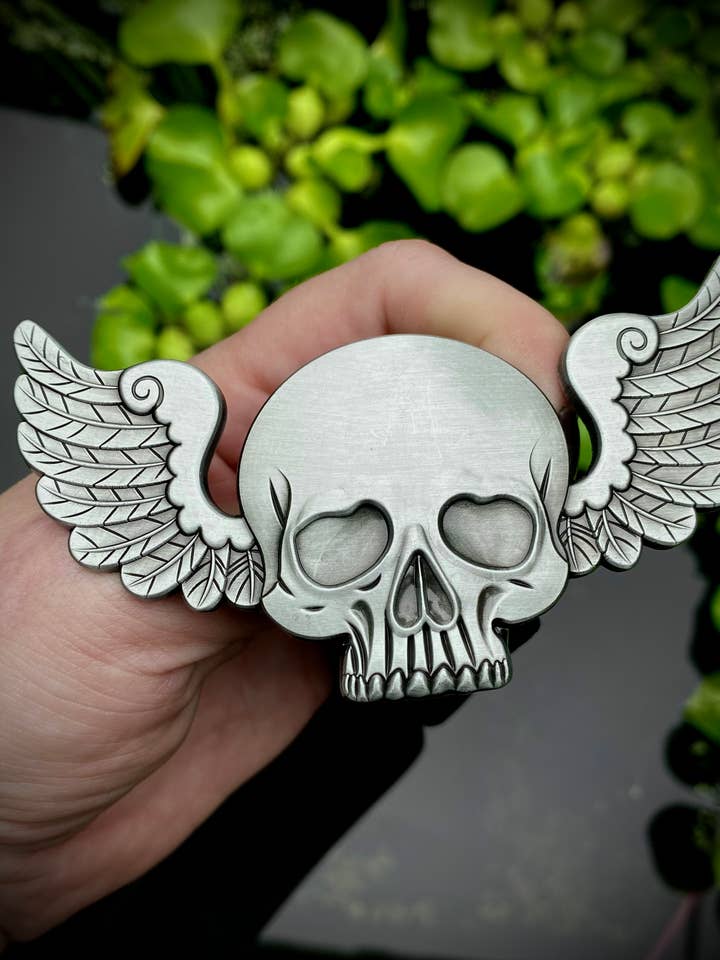 Memento Mori Skull & Wings Belt Buckle – Gothic cemetary Tom for wholesale by Psychic circle oddities