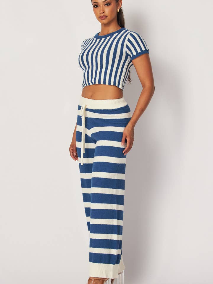 Hot & Delicious - Vente Ensemble haut et pantalon (PAS d'intérieur) - Femme - Haut court en tricot rayé Korina et pantalon à jambes larges (HGC10502)6