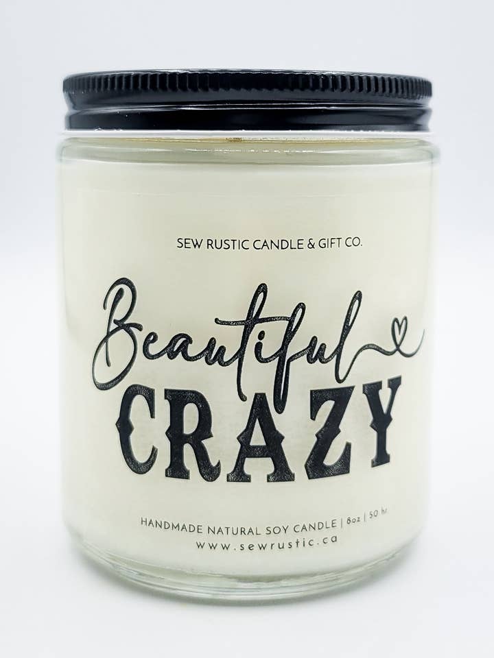 Prachtig Gek | 8oz voor wholesale door Sew Rustic Candle & Gift Co