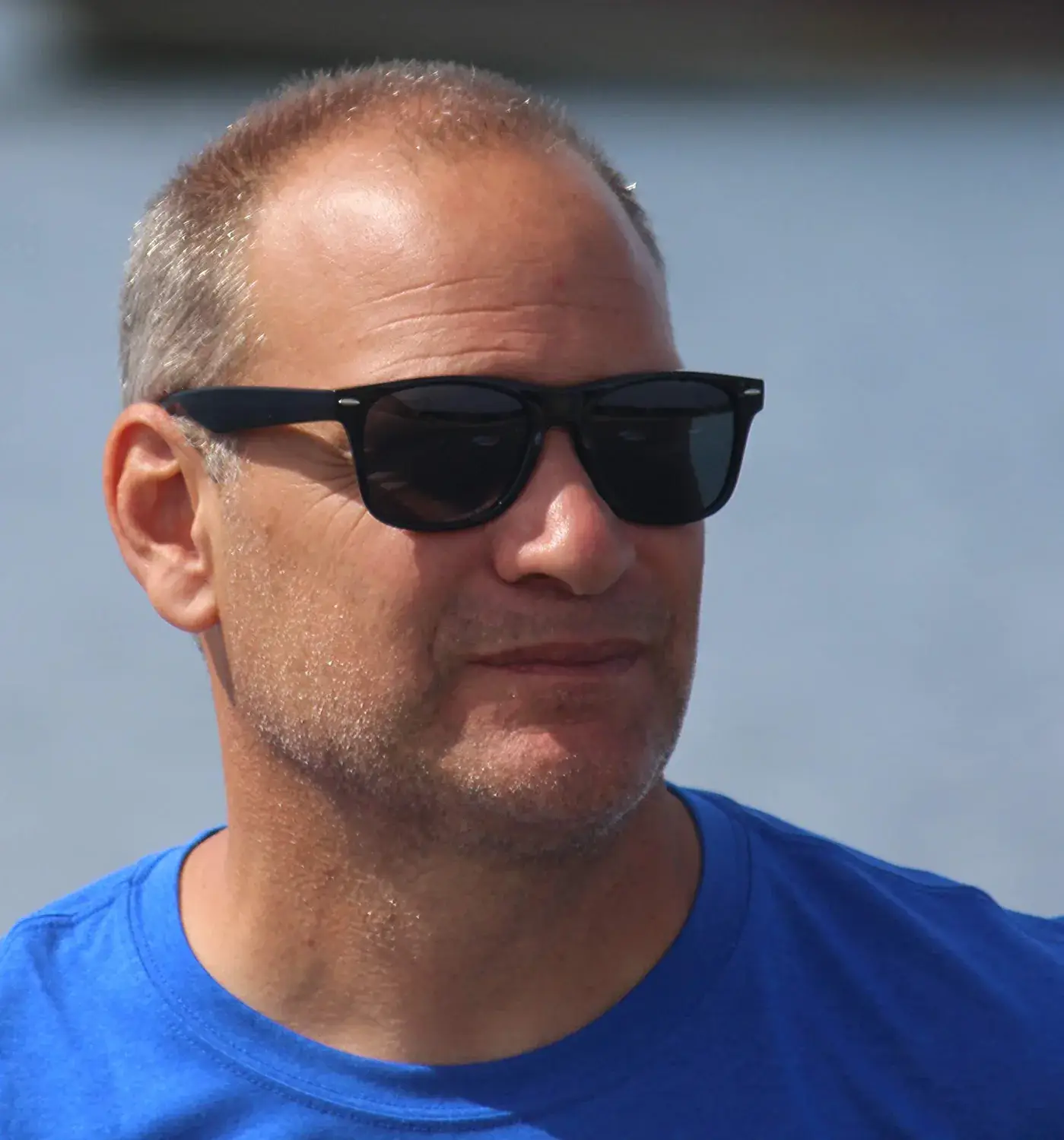 NOVELTIES WHOLESALE INC - Wholesale Sunglasses - Unisex - Black Retro Sunglasses-UV 400 Protection-Sturdy Plastic4