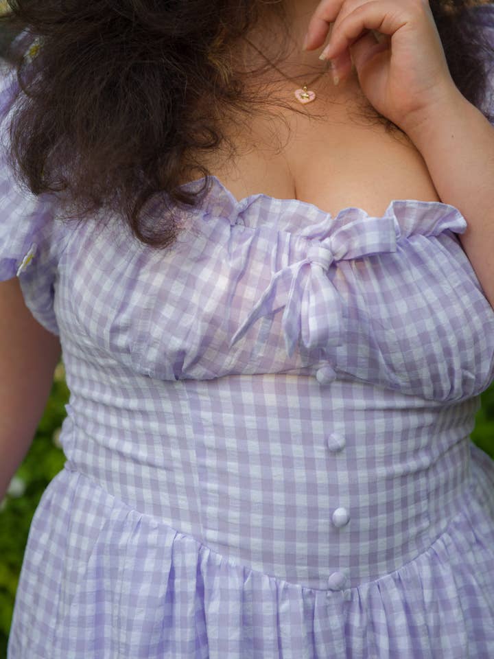 Druva Gudinna Klänning för wholesale av Miss Candyholic