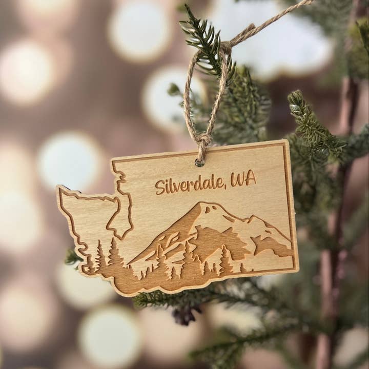 Chamness' Crafty Corner - Vente Objets de décoration - Ornement Washington en haut à gauche3