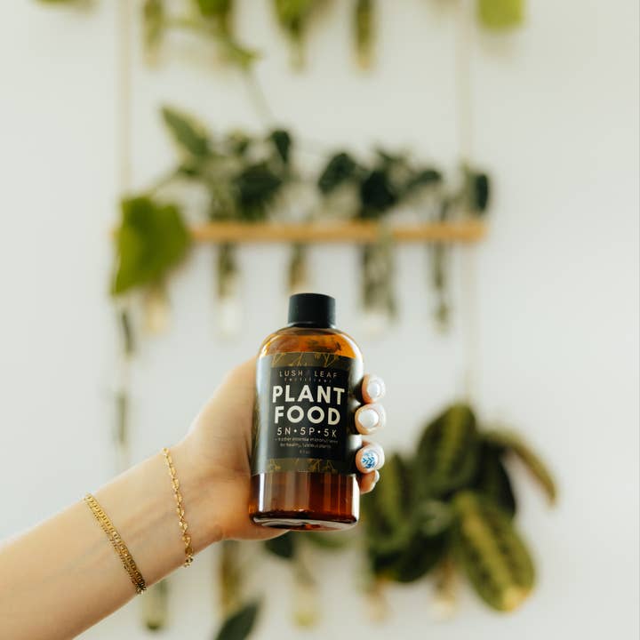 Lush Leaf - Wholesale Fertilizer - Lush Leaf Plant Food1