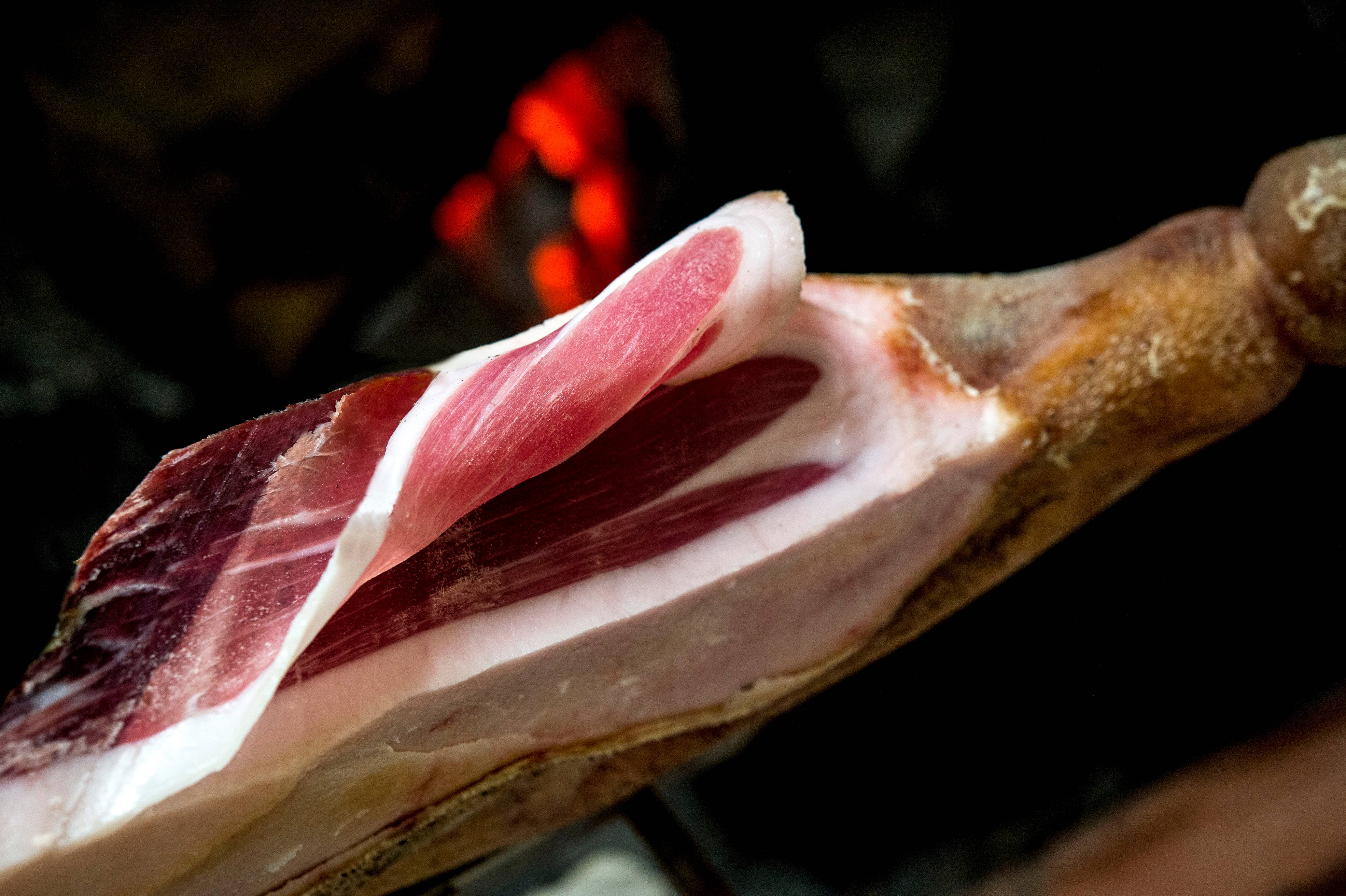 LuxFood-Shop - Wholesale Ham - Corsican ham in a quarter boneless 6 months 1.3kg Ucciani cured meats1