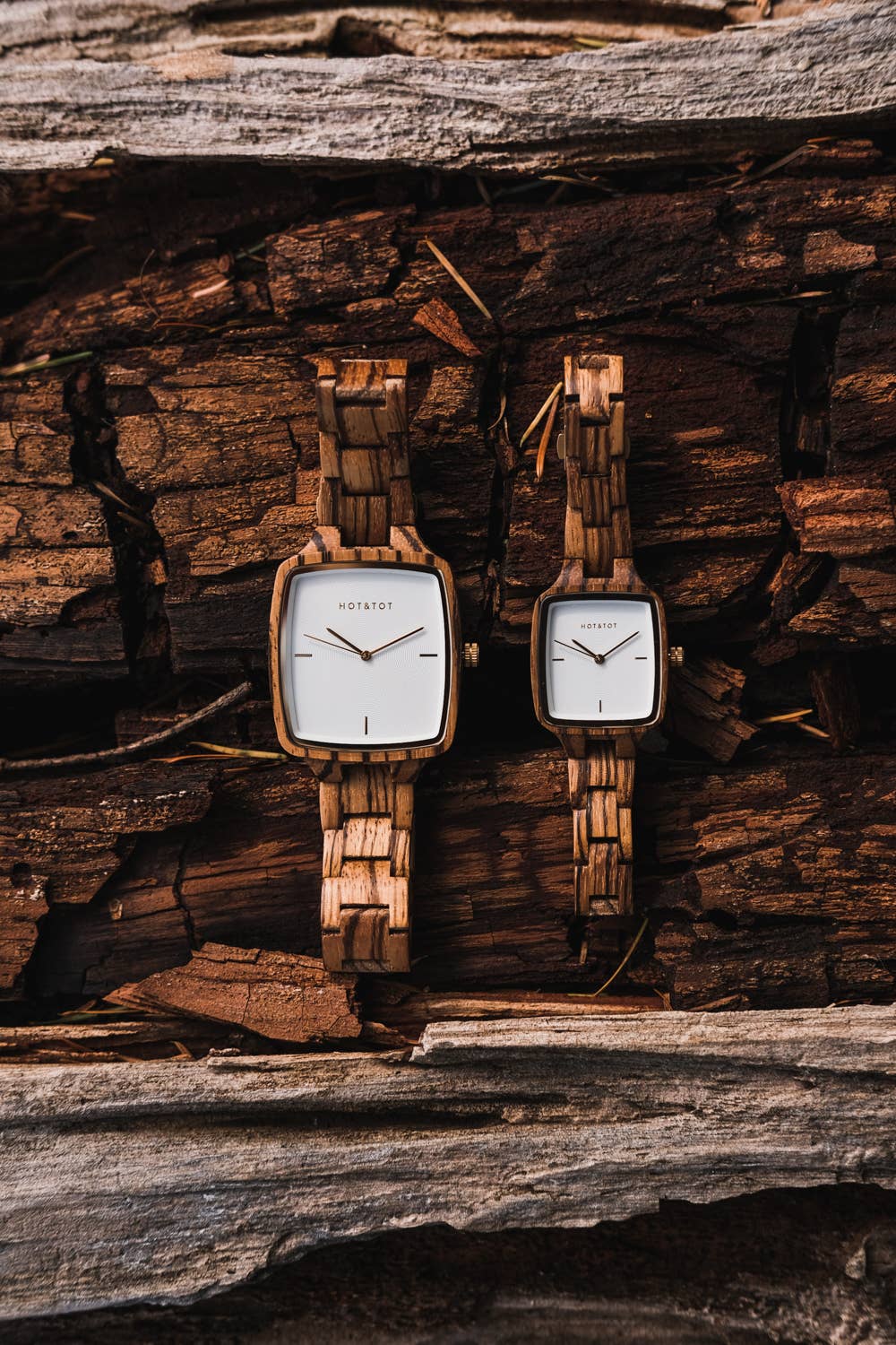 HOT&TOT - Wholesale Polshorloge - Dames - DONAR PETITE | Houten dameshorloge | Duurzaam | Vierkant7