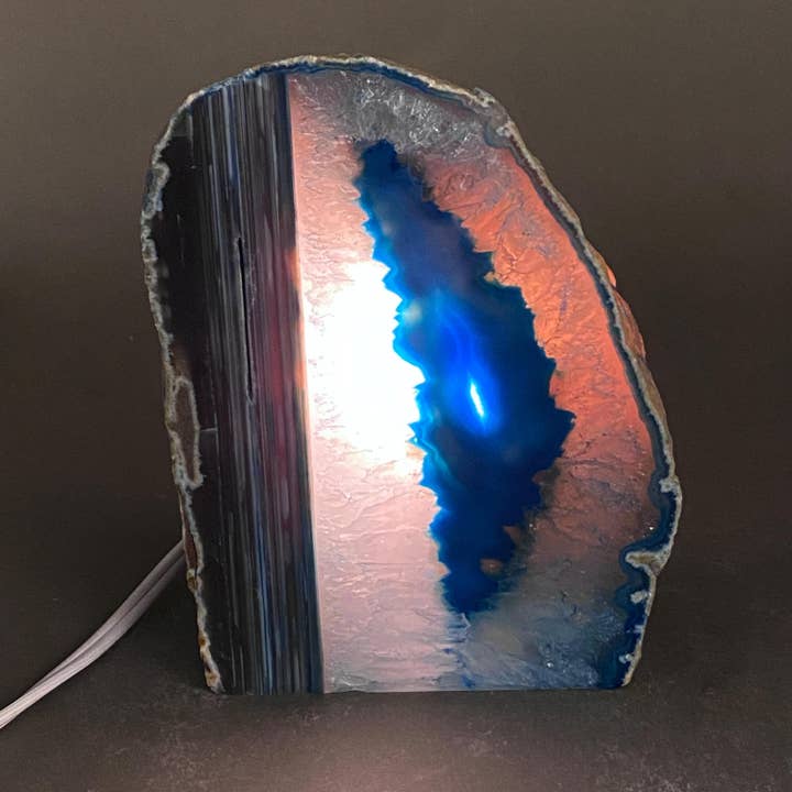 Crystal River Gems LLC - Wholesale Spiritual Stone/Crystal - Agate Geode Assorted Color Lamp with Cord and Bulb