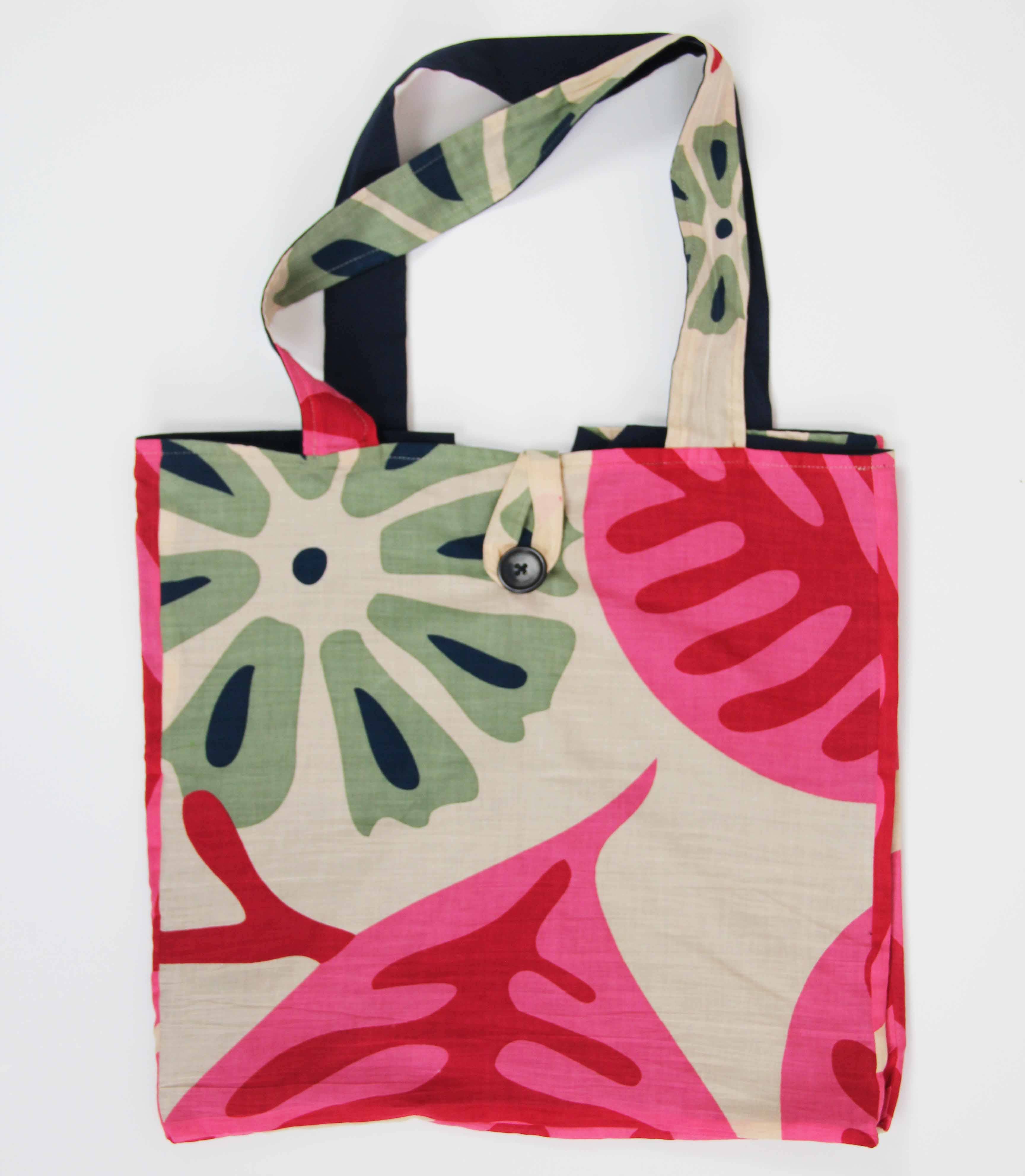 Les Belles Vagabondes - Wholesale Beach Bag - Upcycled Cotton Tote Bag Ecuador Rose Pink3