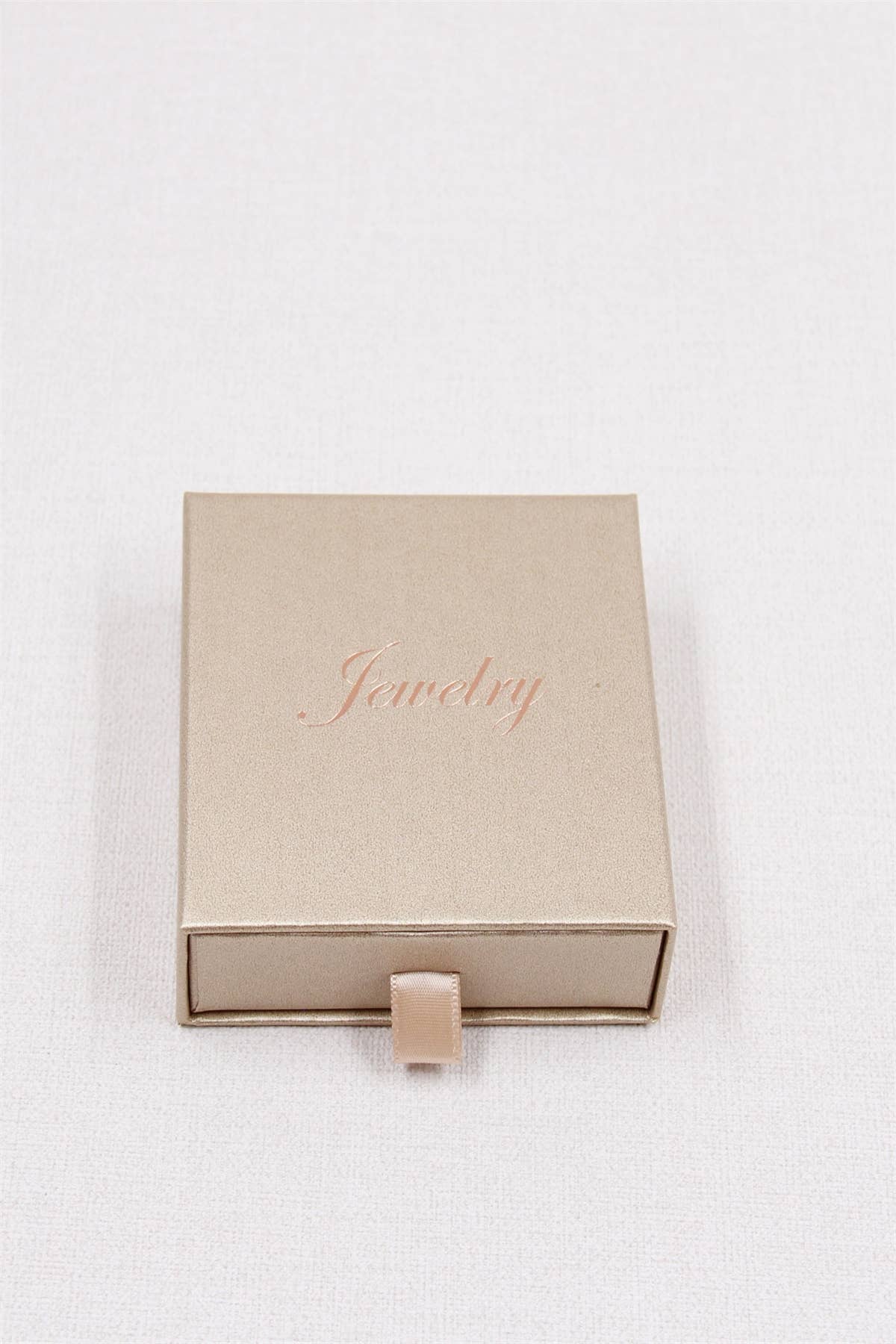 BELLISSIMA BIJOUX - Wholesale Jewelry Box/Organizer - Compact Jewelry Box - Elegance and Practicality5