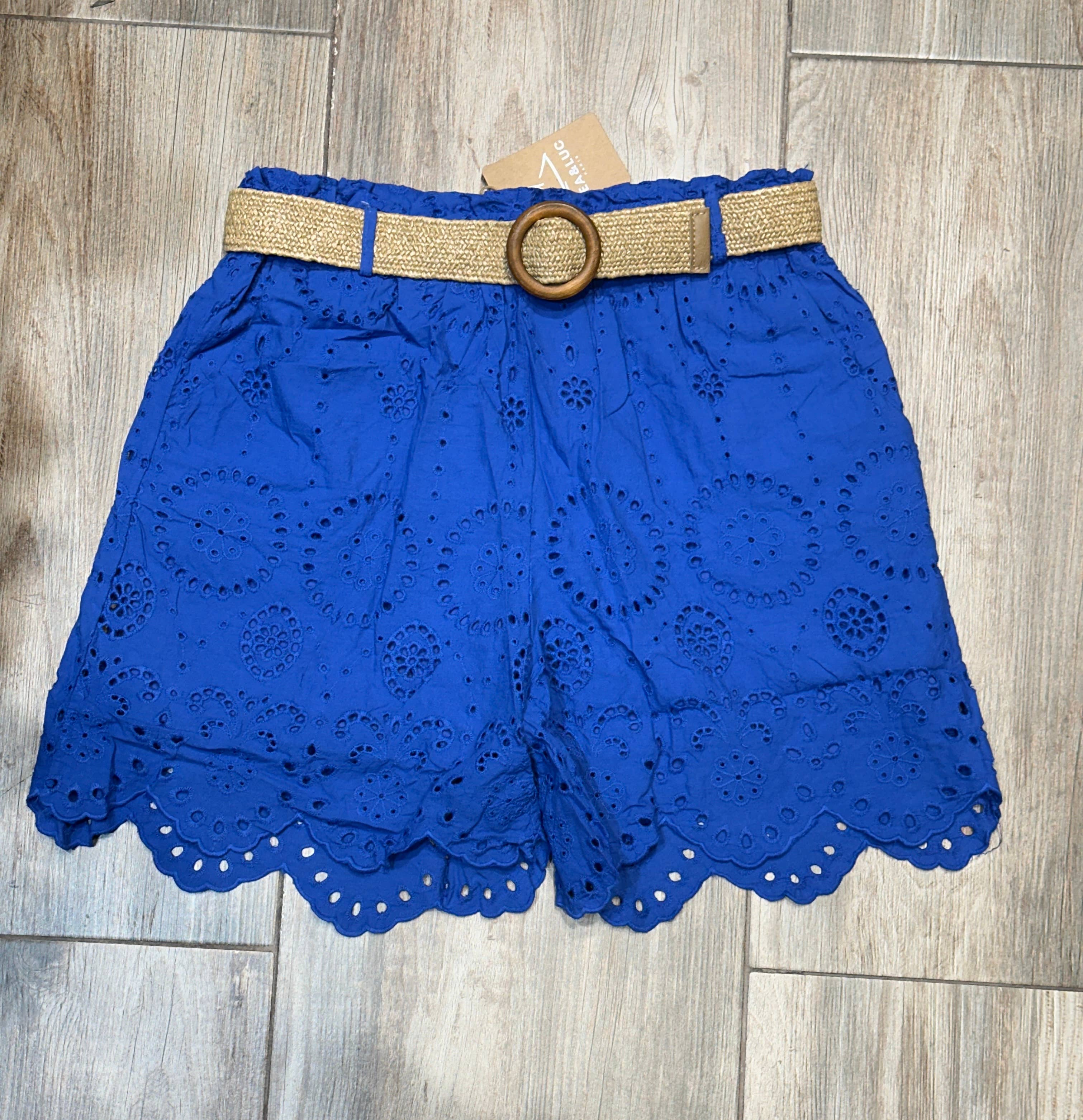 LÉA & LUC - Wholesale Shorts - Women's - Broderie anglaise shorts in 100% cotton REF. 250233