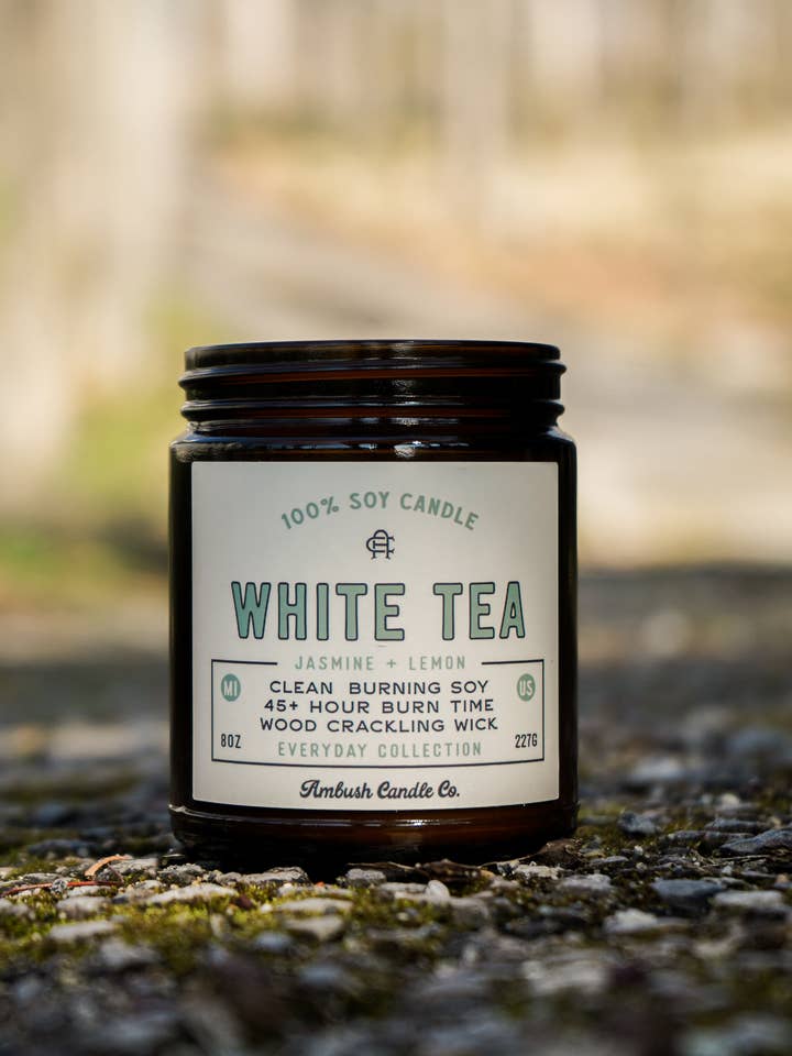 Tè bianco | Candela di soia al gelsomino + limone da 8 once per la vendita all'ingrosso da parte di Ambush Candle Co.