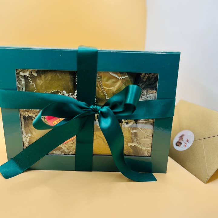 Non-Toxic 4 Candle Gift Set for wholesale by Saantosha Goddess Goods