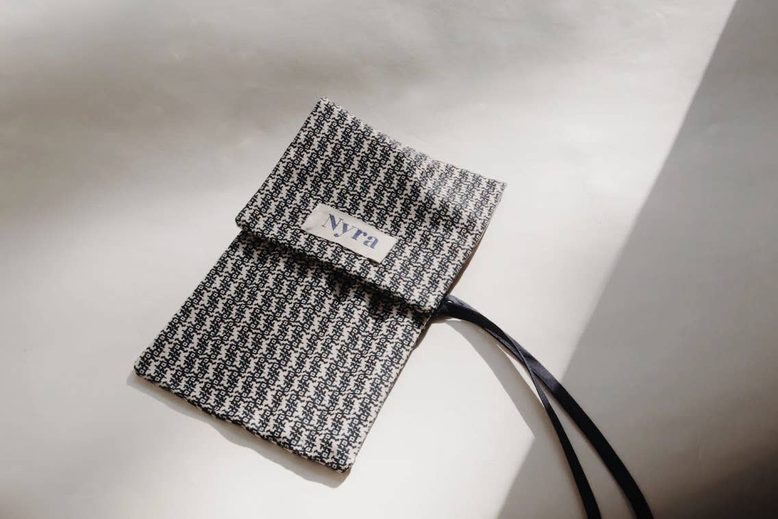 Nyra Design - Wholesale Pouch - Women's - Fio Utensil Wrap 034