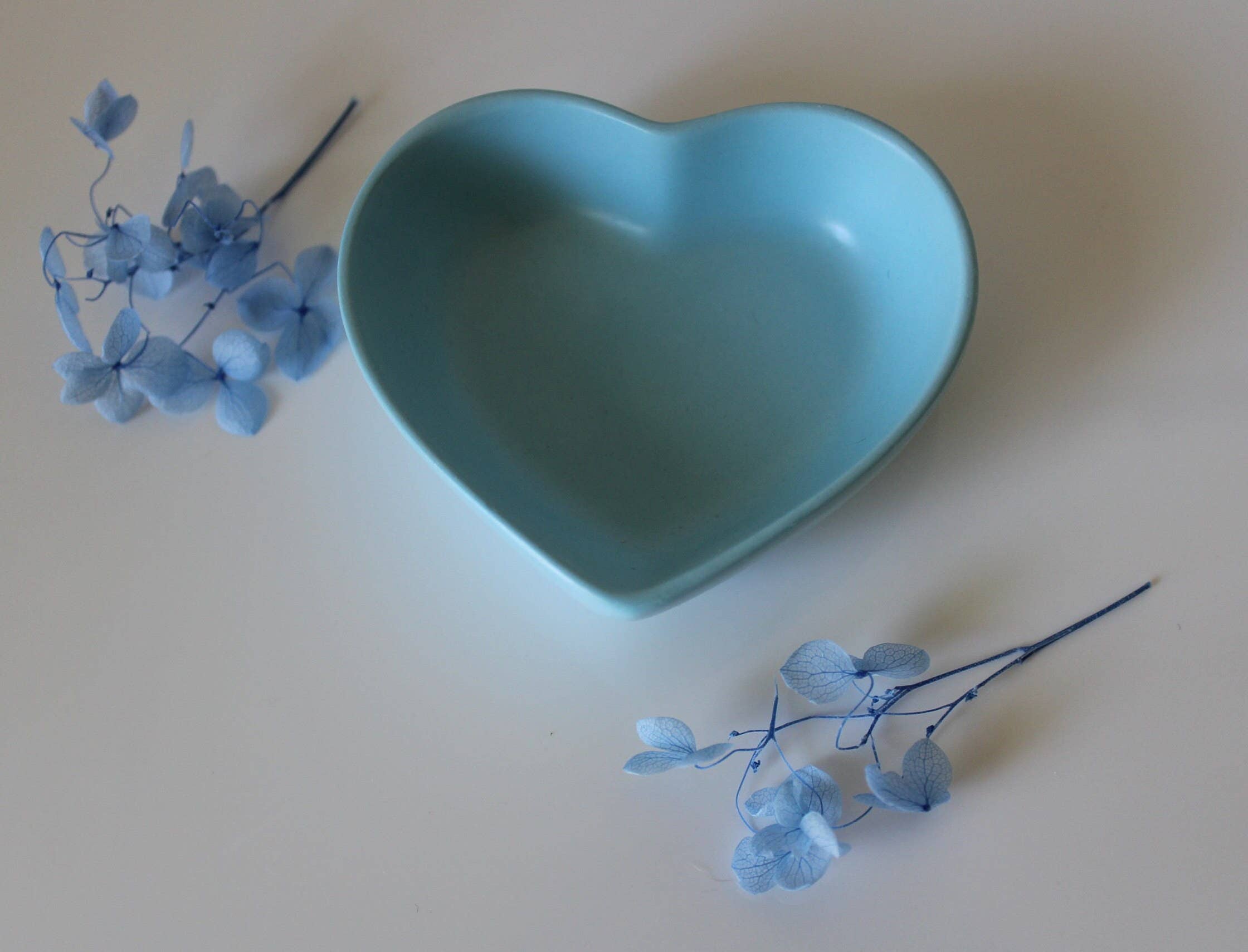 Latana Candles – wholesale Jewellery dish – Heart Shaped Tray4