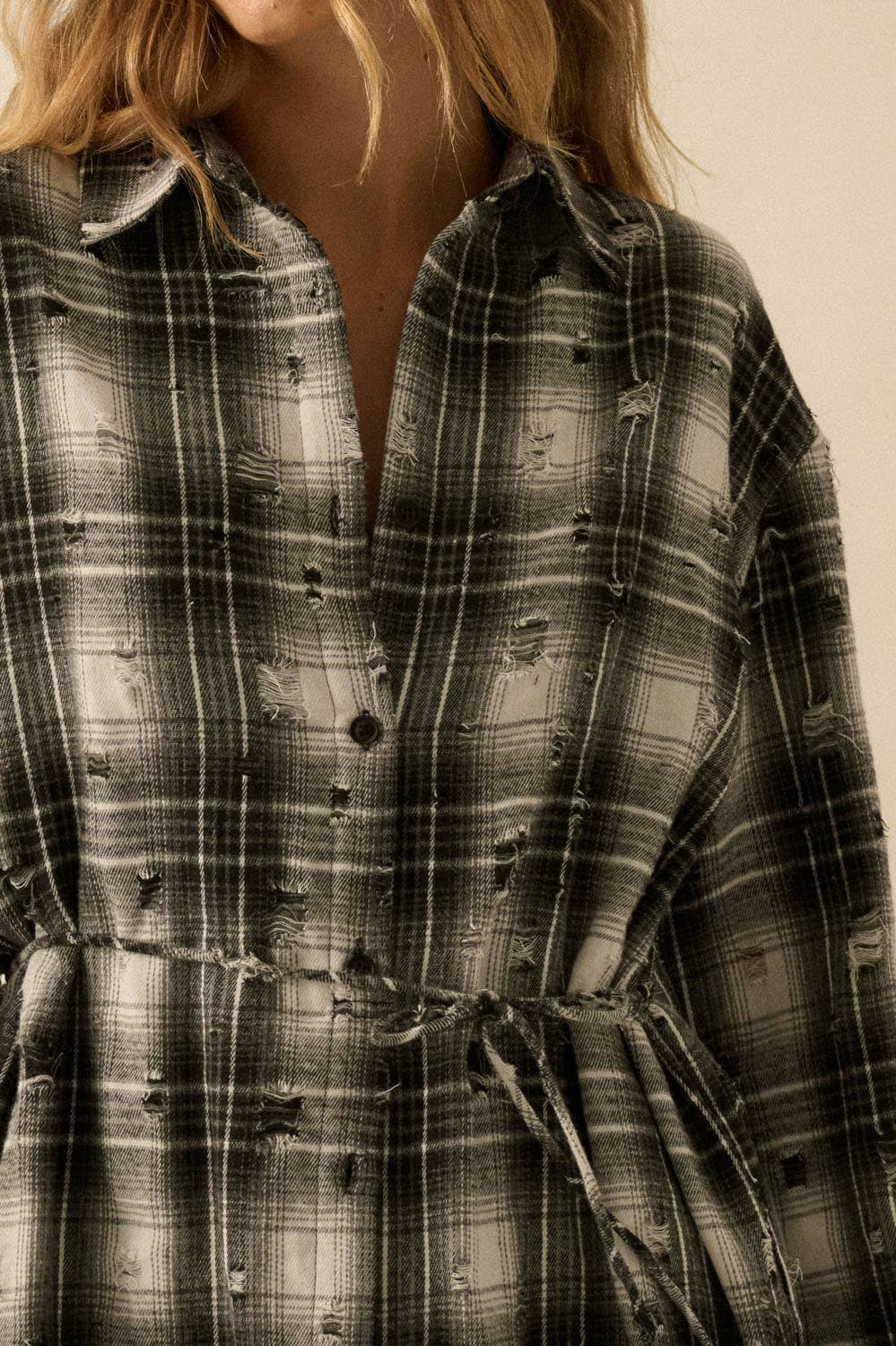 Promesa USA – Engroshandel Romper - Dame – Distressed ternet flannel jumpsuit med bælte7