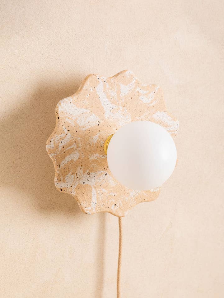 Vägglampa i betong — ELLA för wholesale av HESMEE