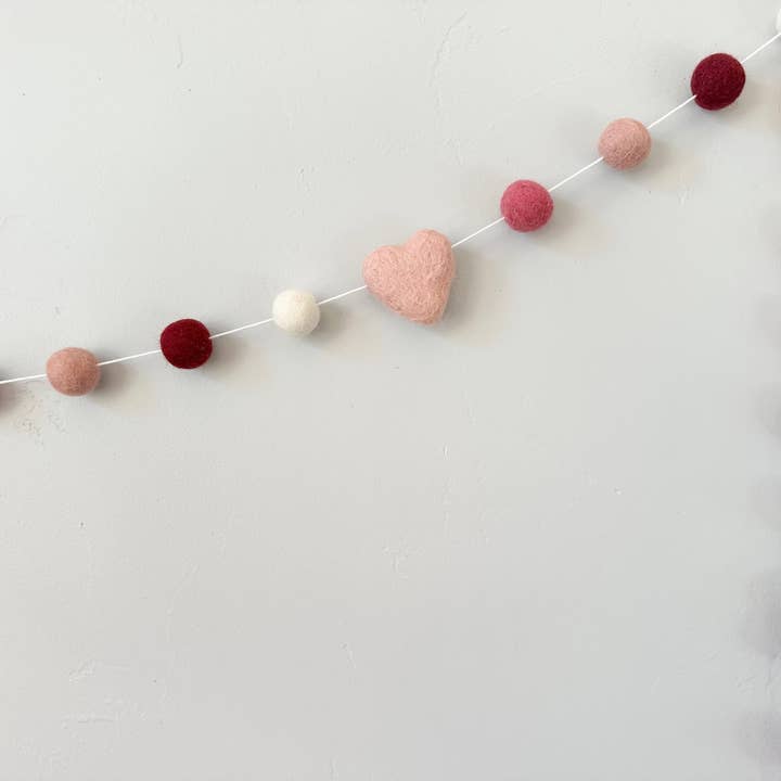 Wool Jamboree - Wholesale Bunting/Garland - Amy's Favorite Heart Garland10