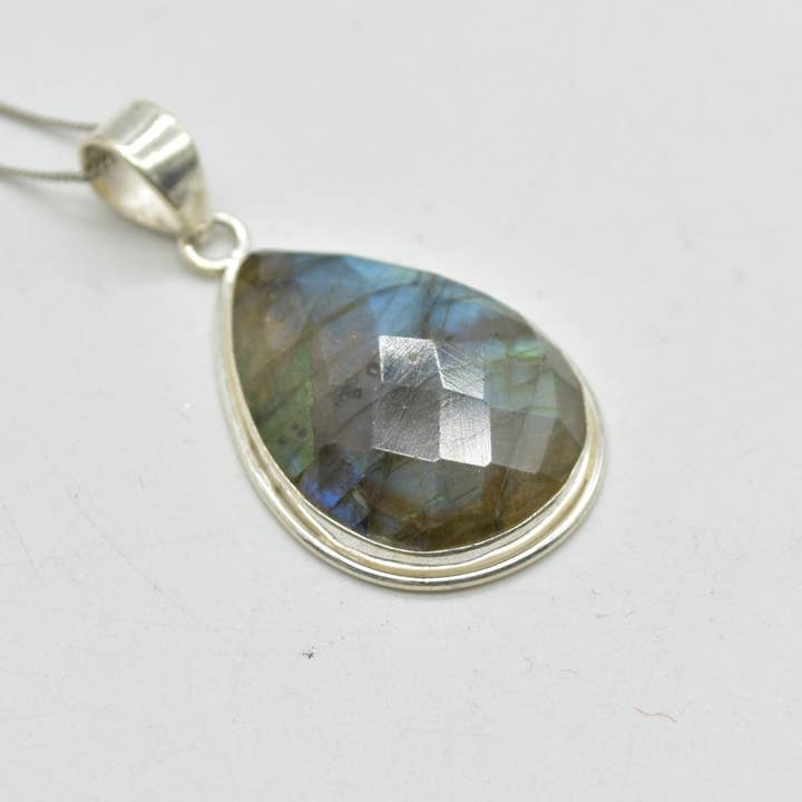 Oriental Direct Craft Supplies - Wholesale Individual Charm/Pendant - Labradorite Pendant in 925 Silver, 2cm-4.9cm, No Chain9