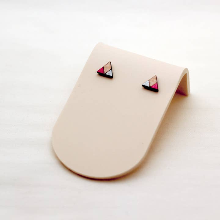 Triple trekant træ Stud Øreringe for engroshandel hos Little Blue Jewelry + Displays by M3 Custom Designs