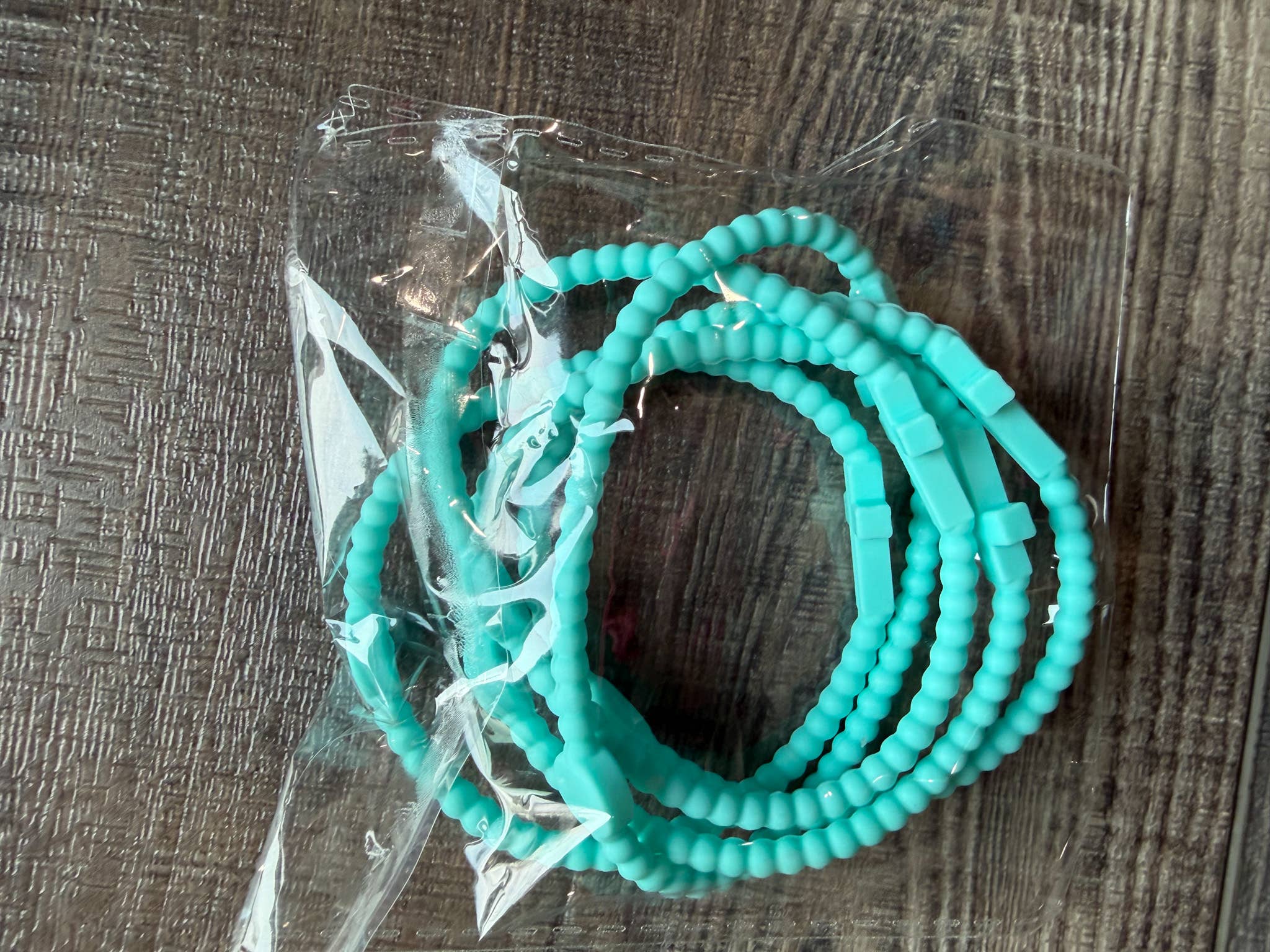 JILLIAN INK LLC - Wholesale Jewelry Set - Silicone Cross Bracelet Set of 514