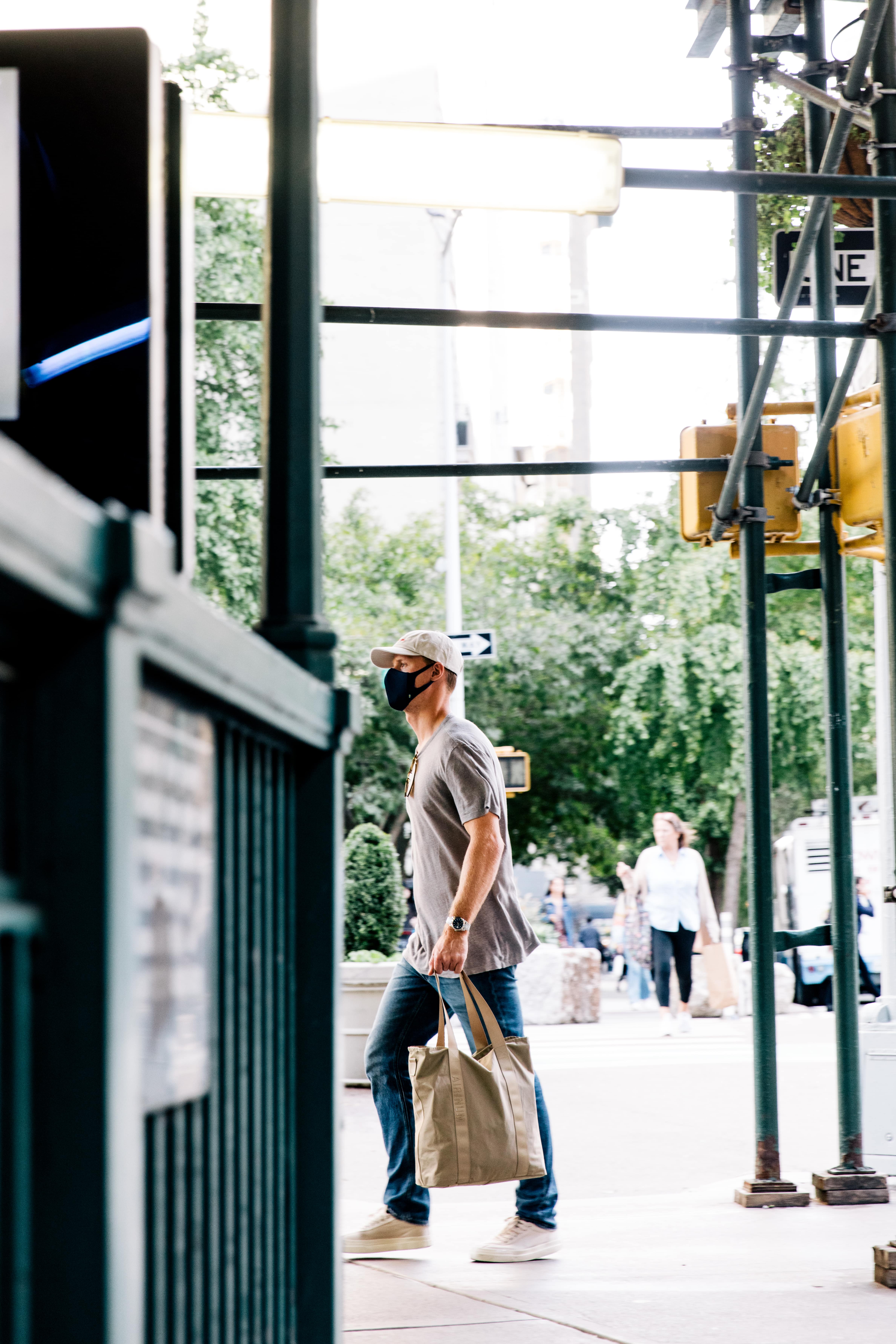 Airinum - Wholesale Protective Face Mask/Shield - Air Mask Lite (CE FFP2, KN95,  reusable facemask)20