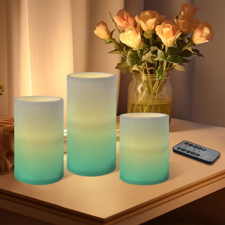 Set van 3 LED-pilaarkaarsen met vlakke bovenkant en kleurverloop zonder vlam voor wholesale door Candles Meta