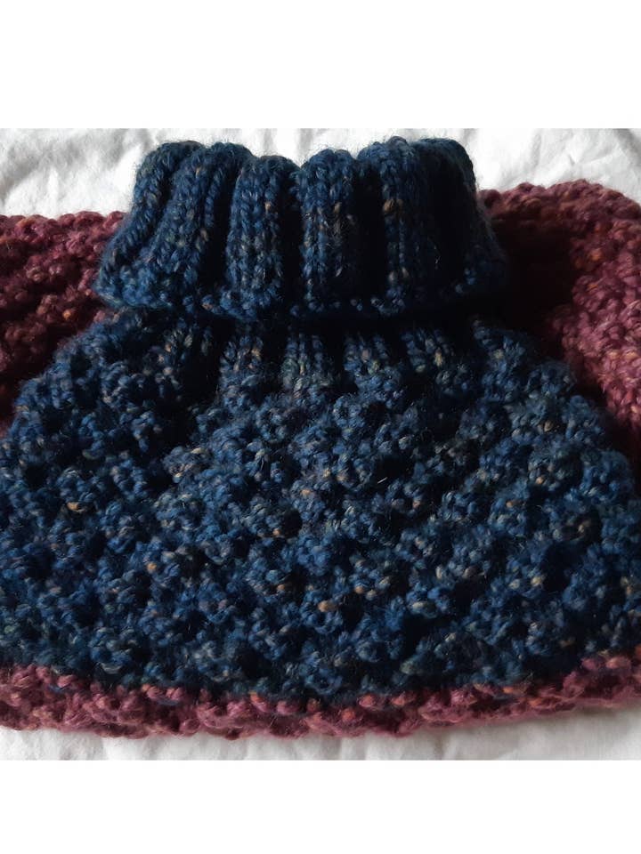 Suéter para cães Fig & Spruce Colorblock por atacado de Leni Knits Limited