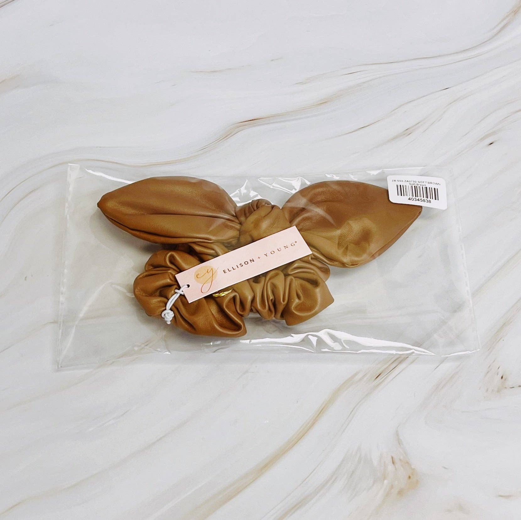 Ellison+Young – wholesale Scrunchie - Dam – Läderslips Hair Scrunch2