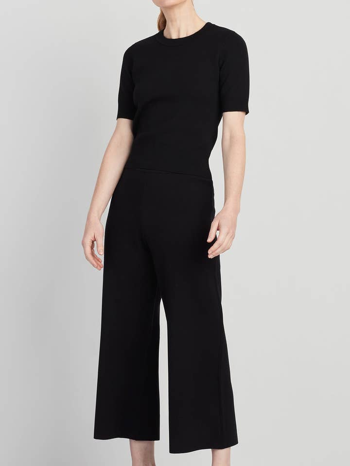 SOPHIA STICKAD TOPP för wholesale av Ellen Tracy