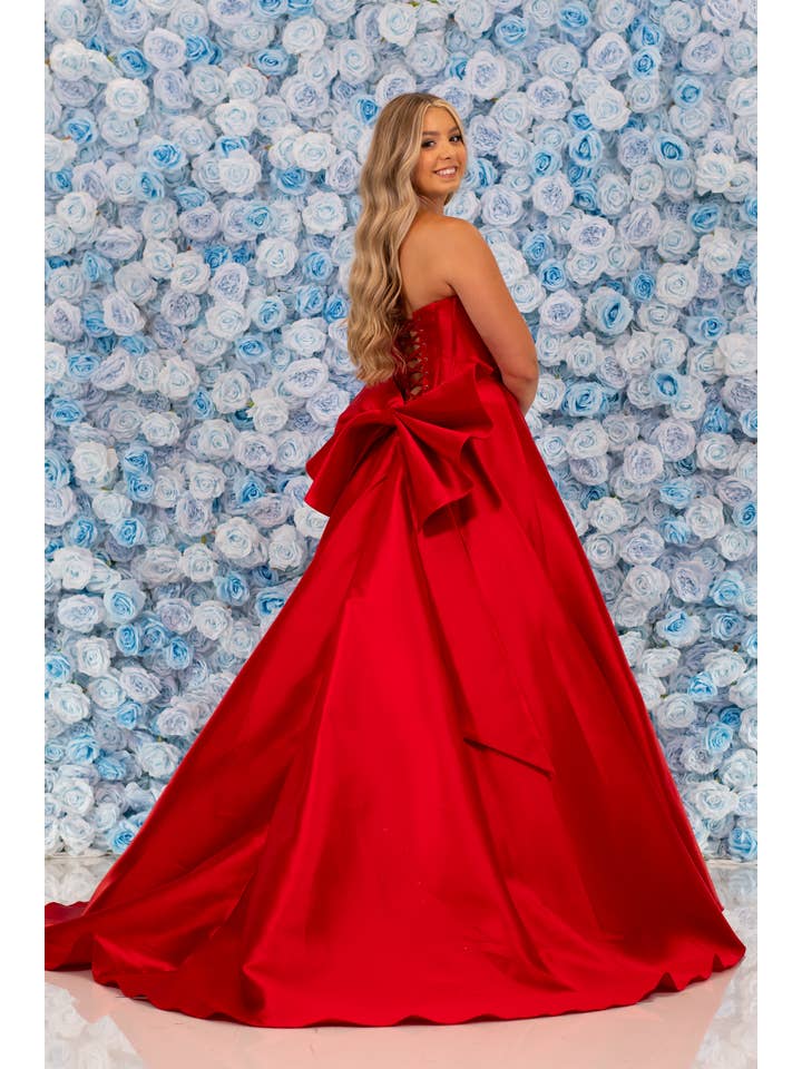 Erika Black for wholesale on Faire20