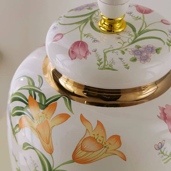 K LIVING – wholesale Accent/desk lamp – Traditional Ceramic Floral Table Lamp with White Pleated Shade 44cm Table Lamp1