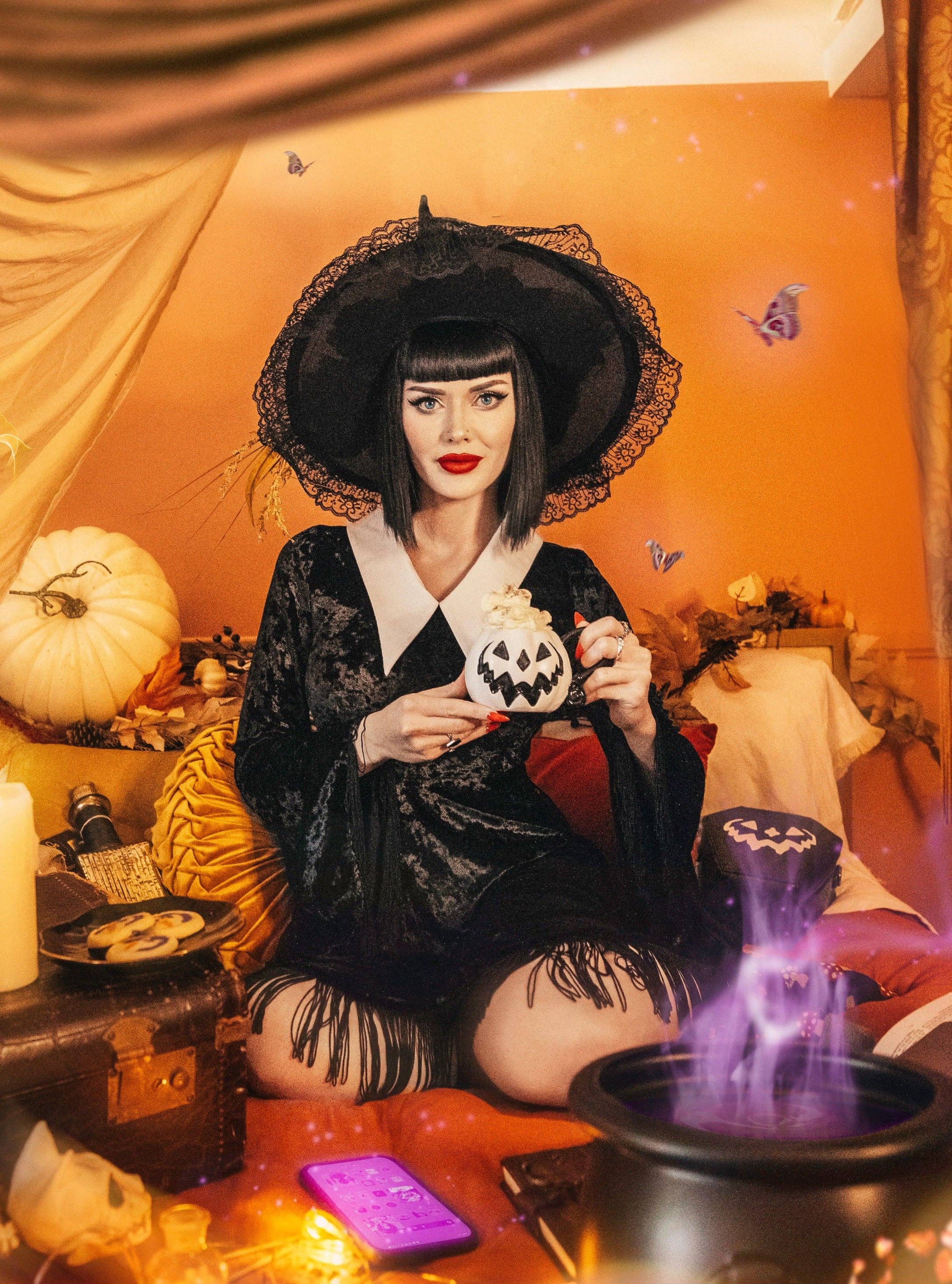 Lively Ghosts - Wholesale Coffee Mug - White Pumpkin | Haunted Hallows Mug15