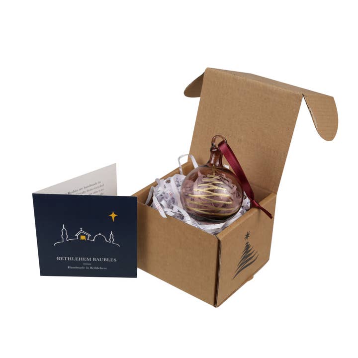 Plum - Sapin de Noël pour la vente par Bethlehem Baubles