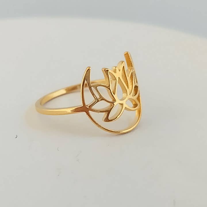 Piccadilly Pendants - Wholesale Band/Stacked Ring - Crescent Lotus Ring, Gold Lotus Ring2