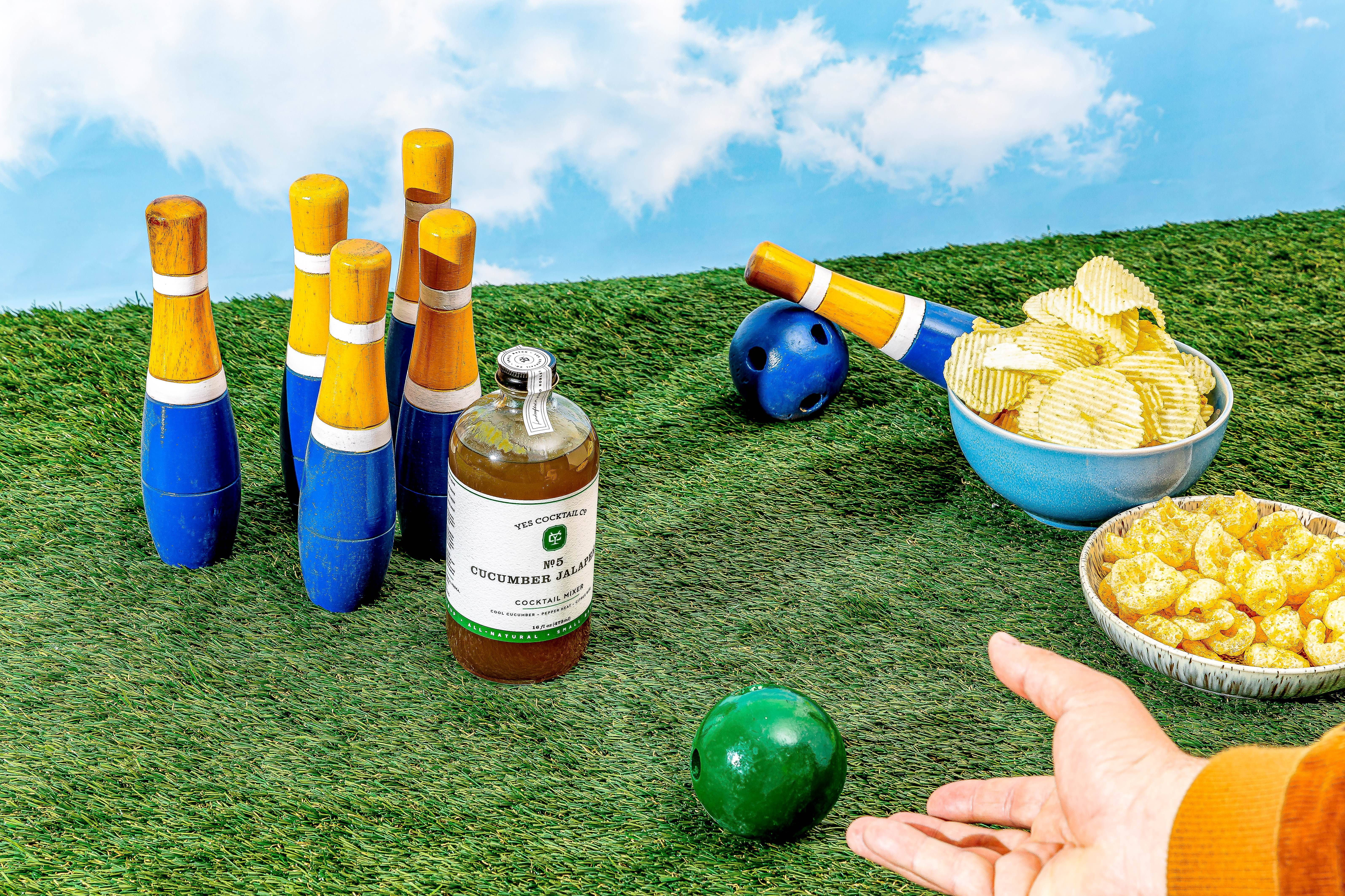 Yes Cocktail Co - Wholesale Cocktail Mix/Syrup - Cucumber Jalapeno Cocktail Mixer9