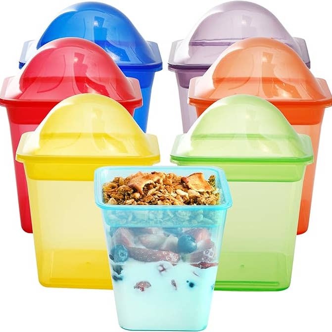 Youngever Plastic Parfait Cups(Medium 8 Ounce)Arched cover for wholesale by Youngever