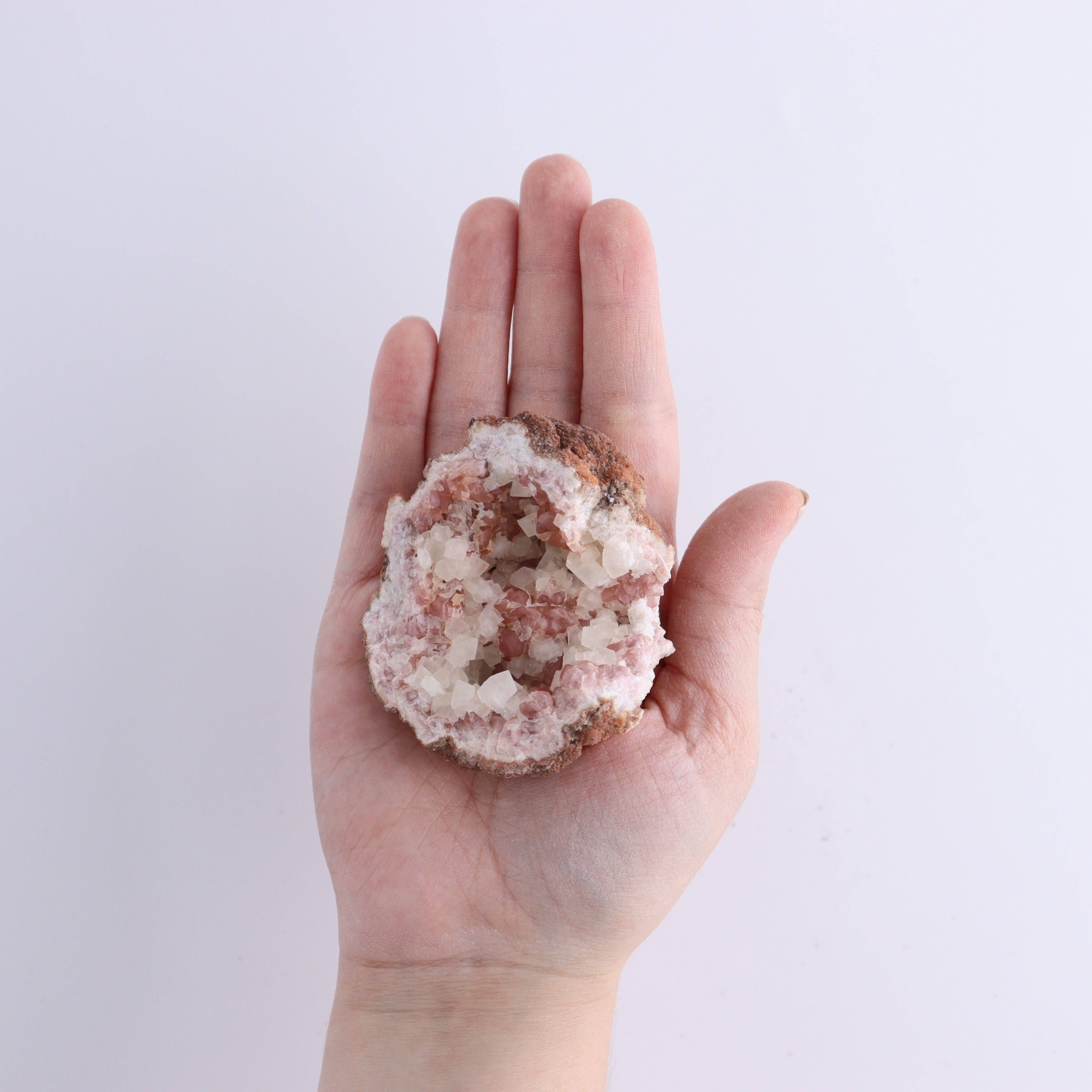 Mi Esperanza Minerals - Wholesale Spiritual Stone/Crystal - Pink Amethyst Set of 125